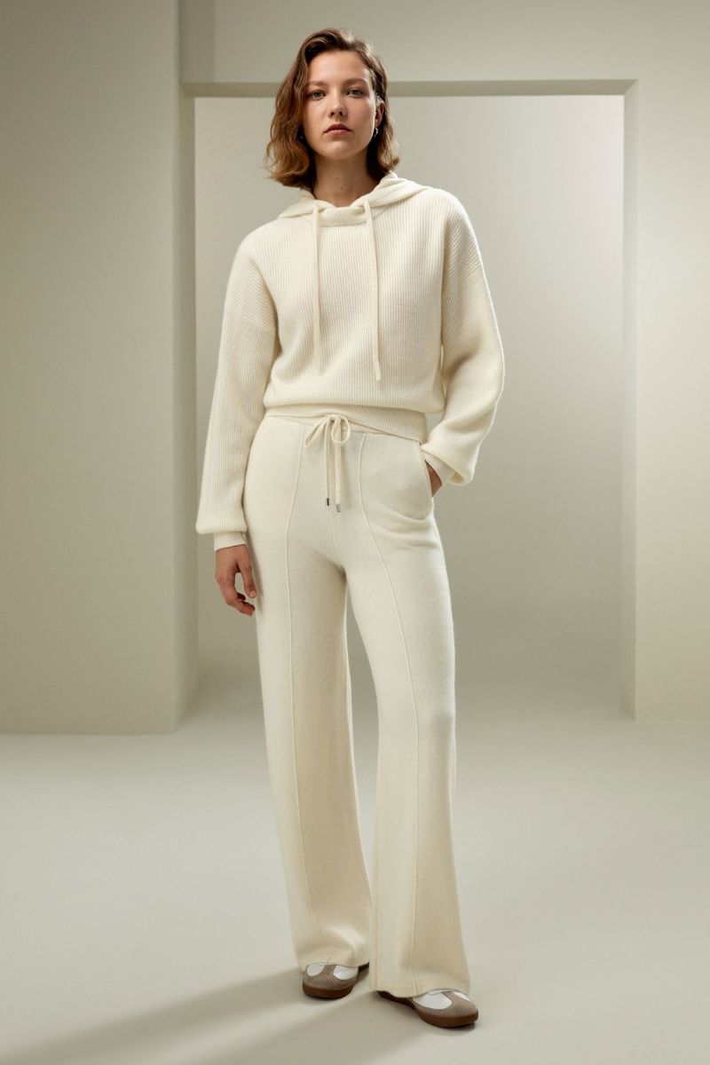 Fluid Cashmere Sweatpants