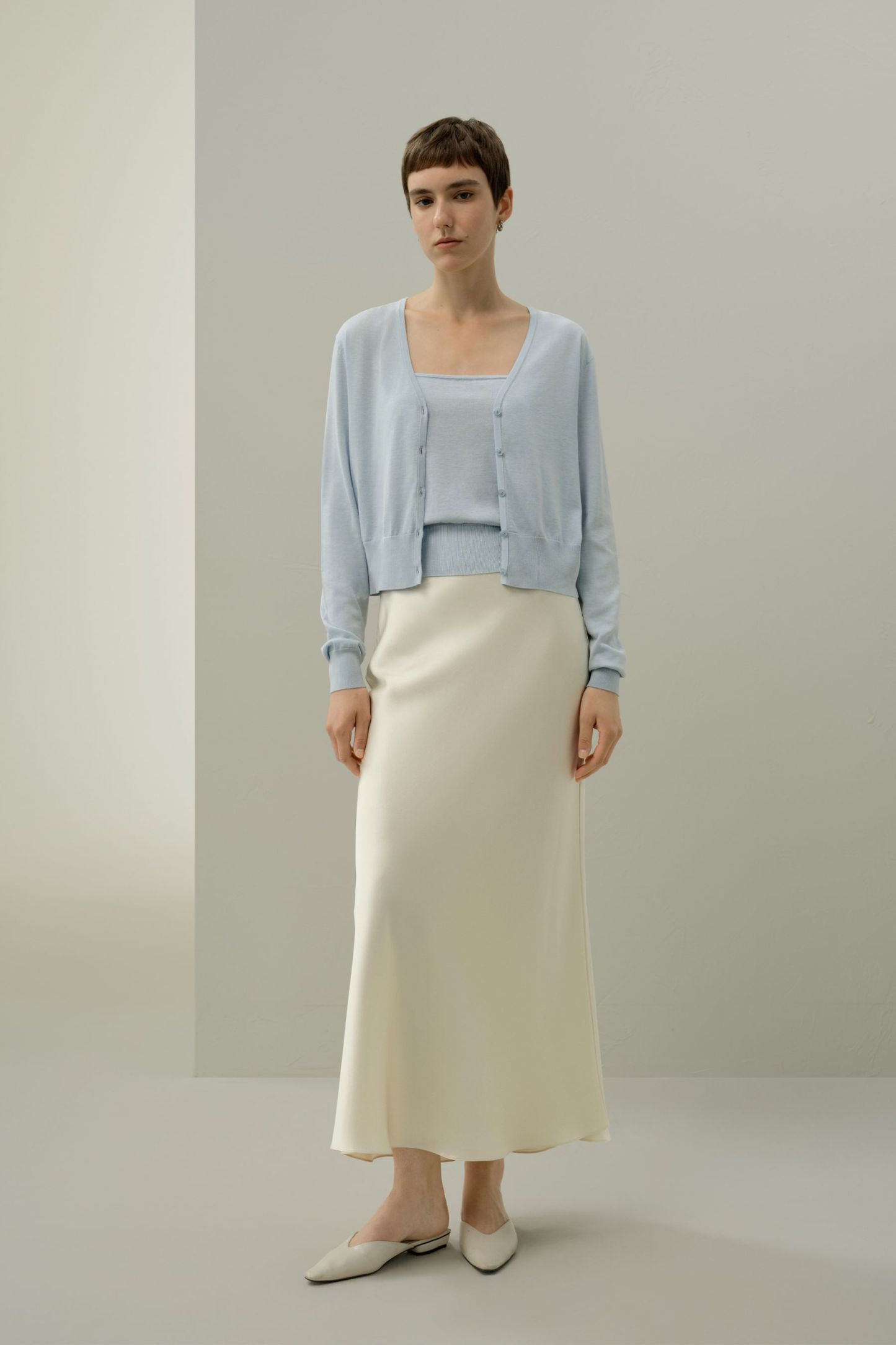 #color_Celestial Blue