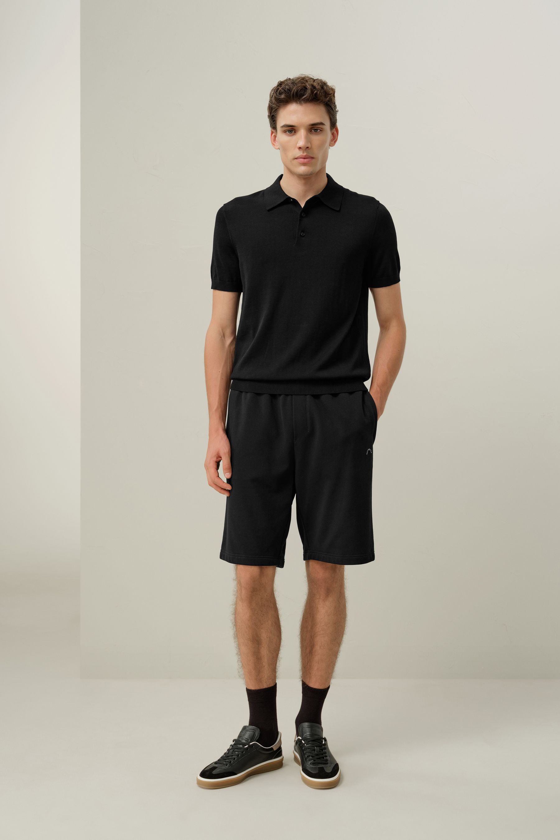 #color_Black