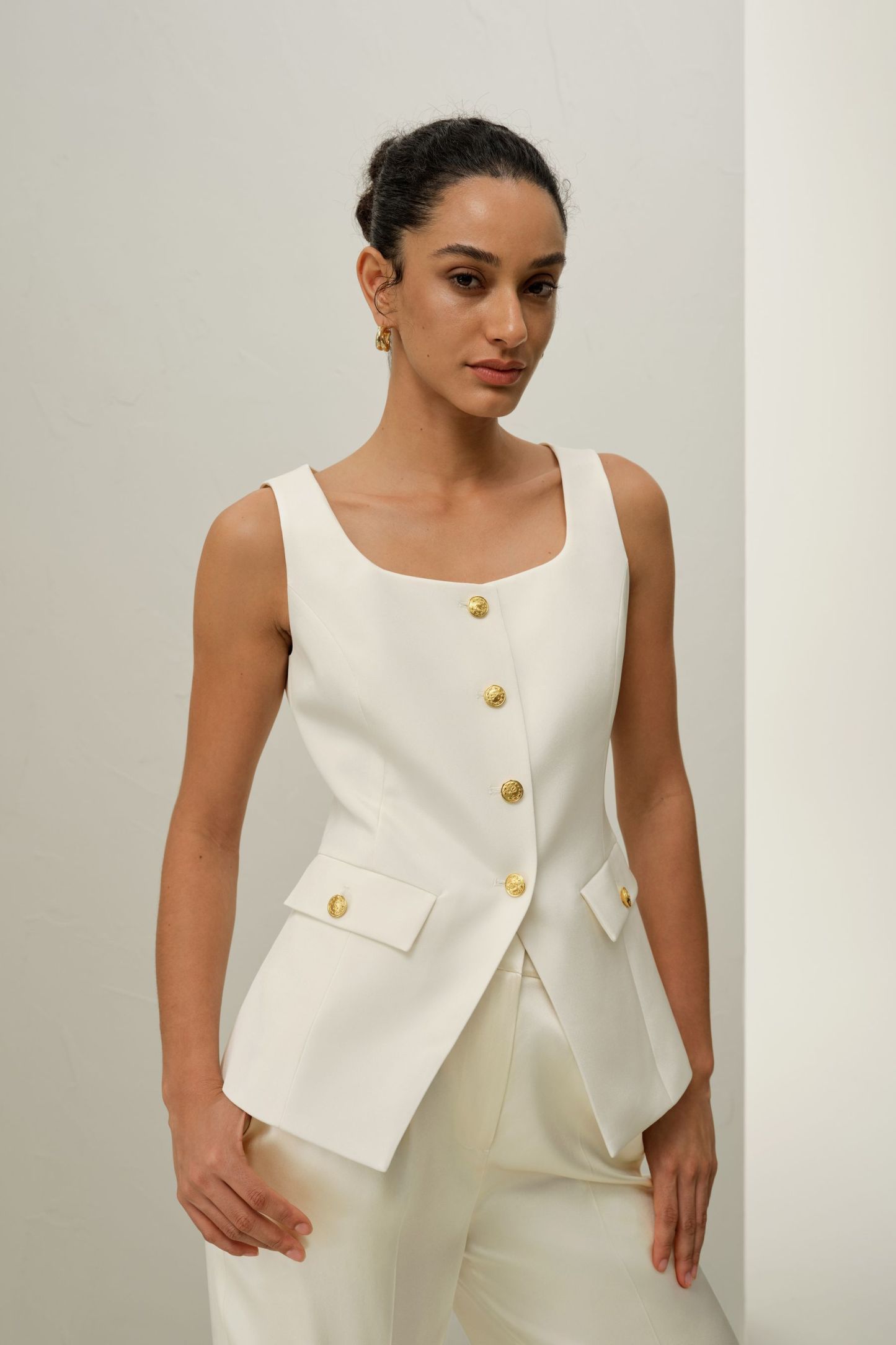 #color_Natural White