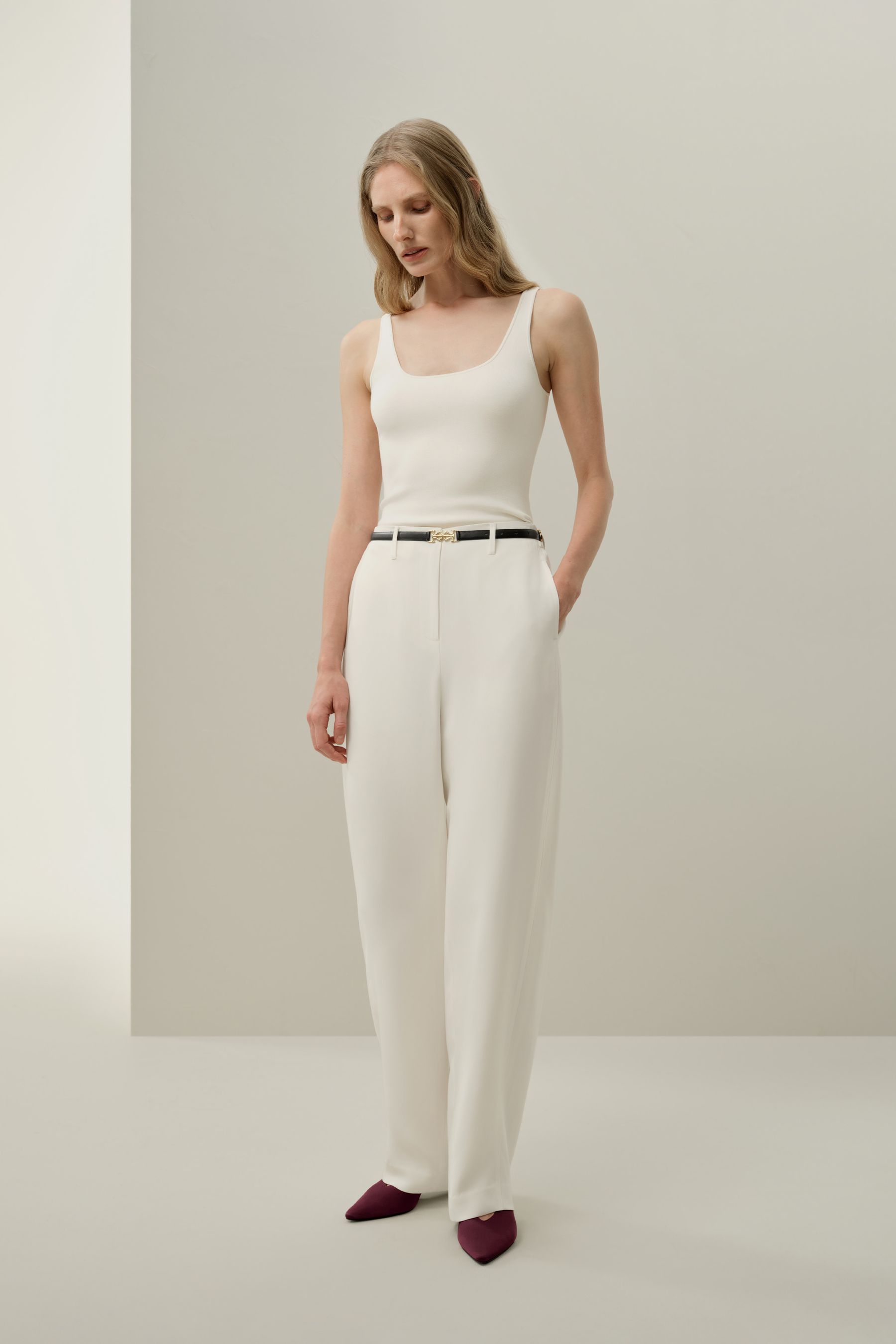 #color_Natural White