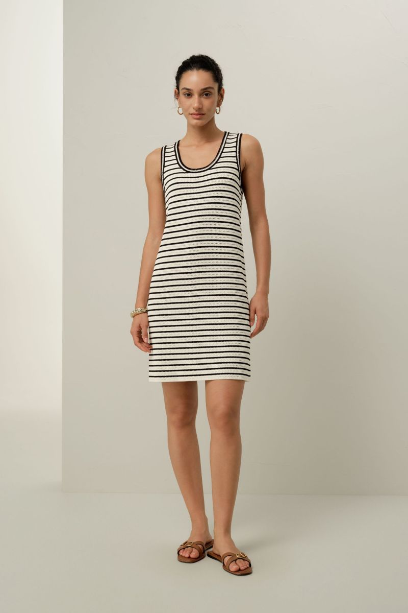 #color_White With Black Stripes