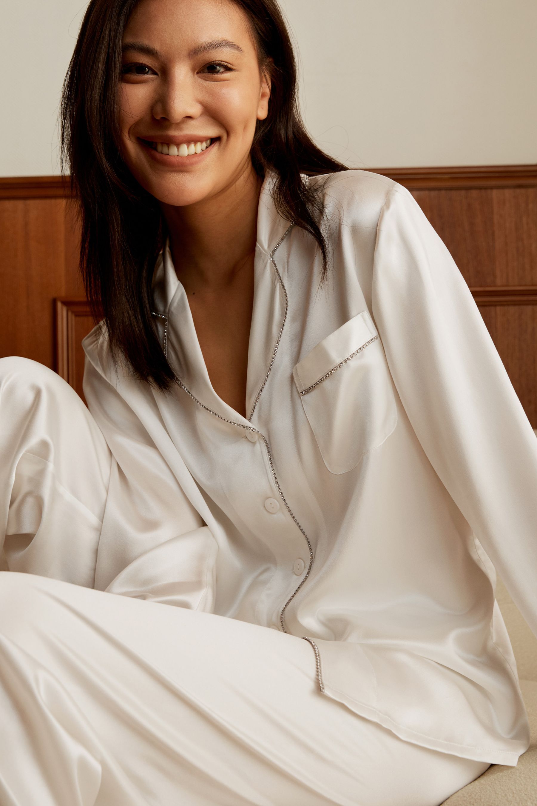 #color_Natural White