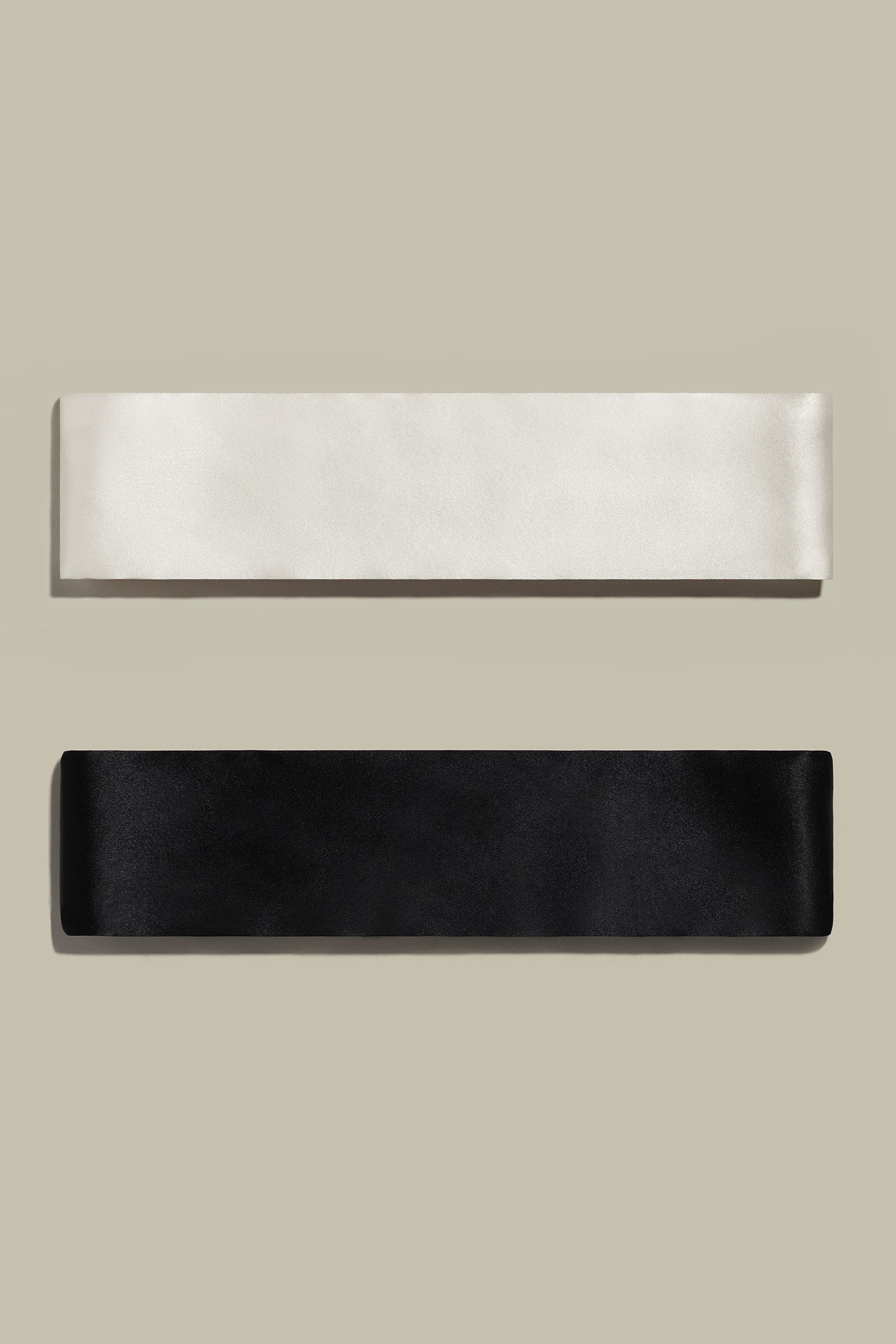 #color_Black+Natural White