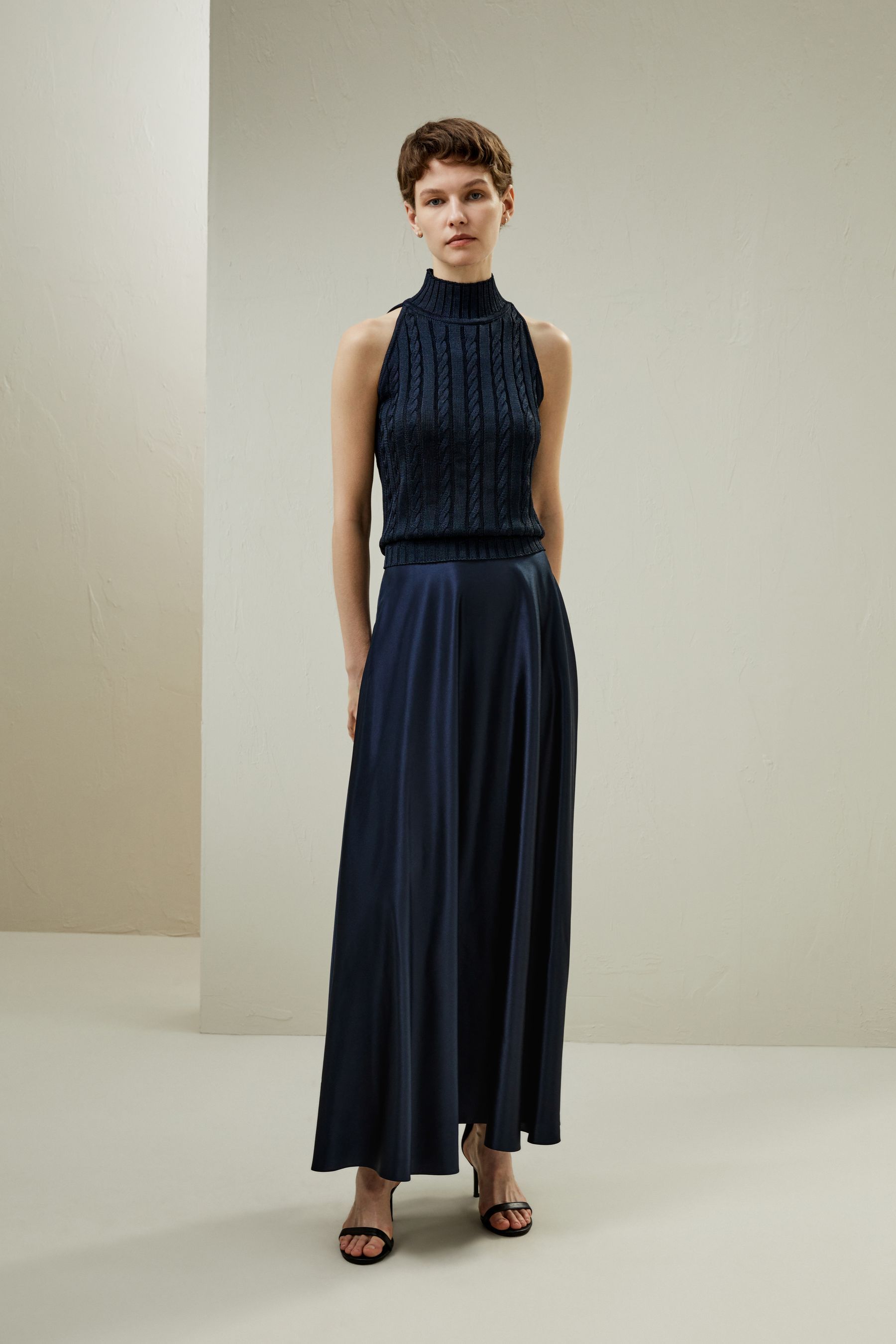 Wild Silk Sleeveless Sweater