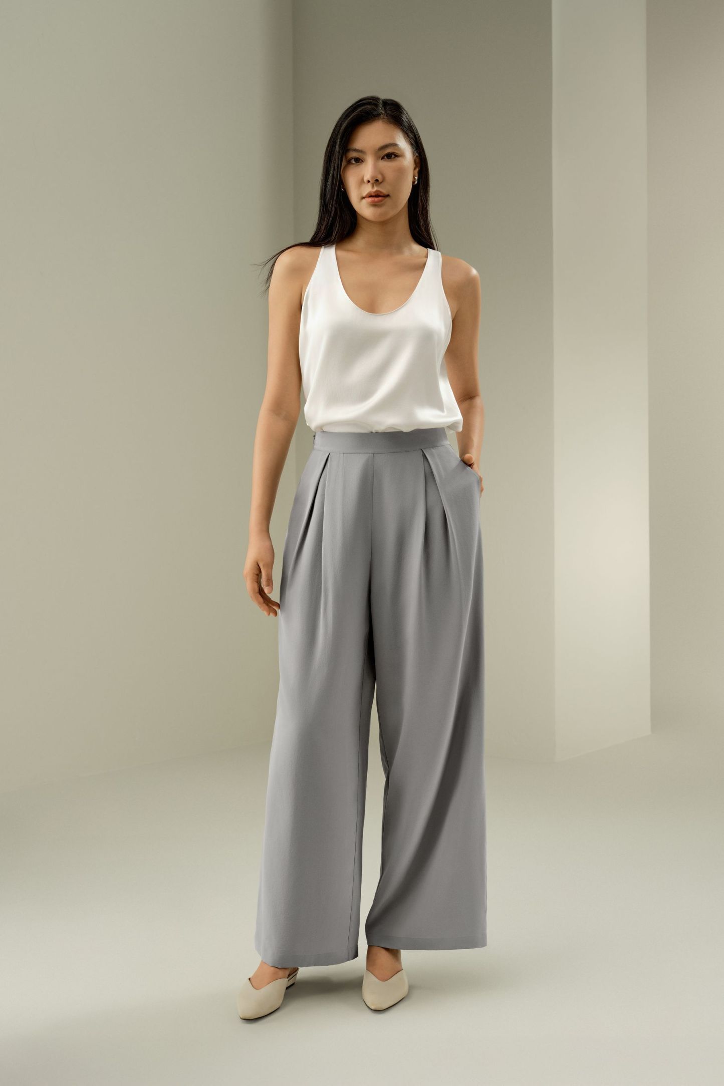 Smooth Silk Wide Leg Cropped Pants