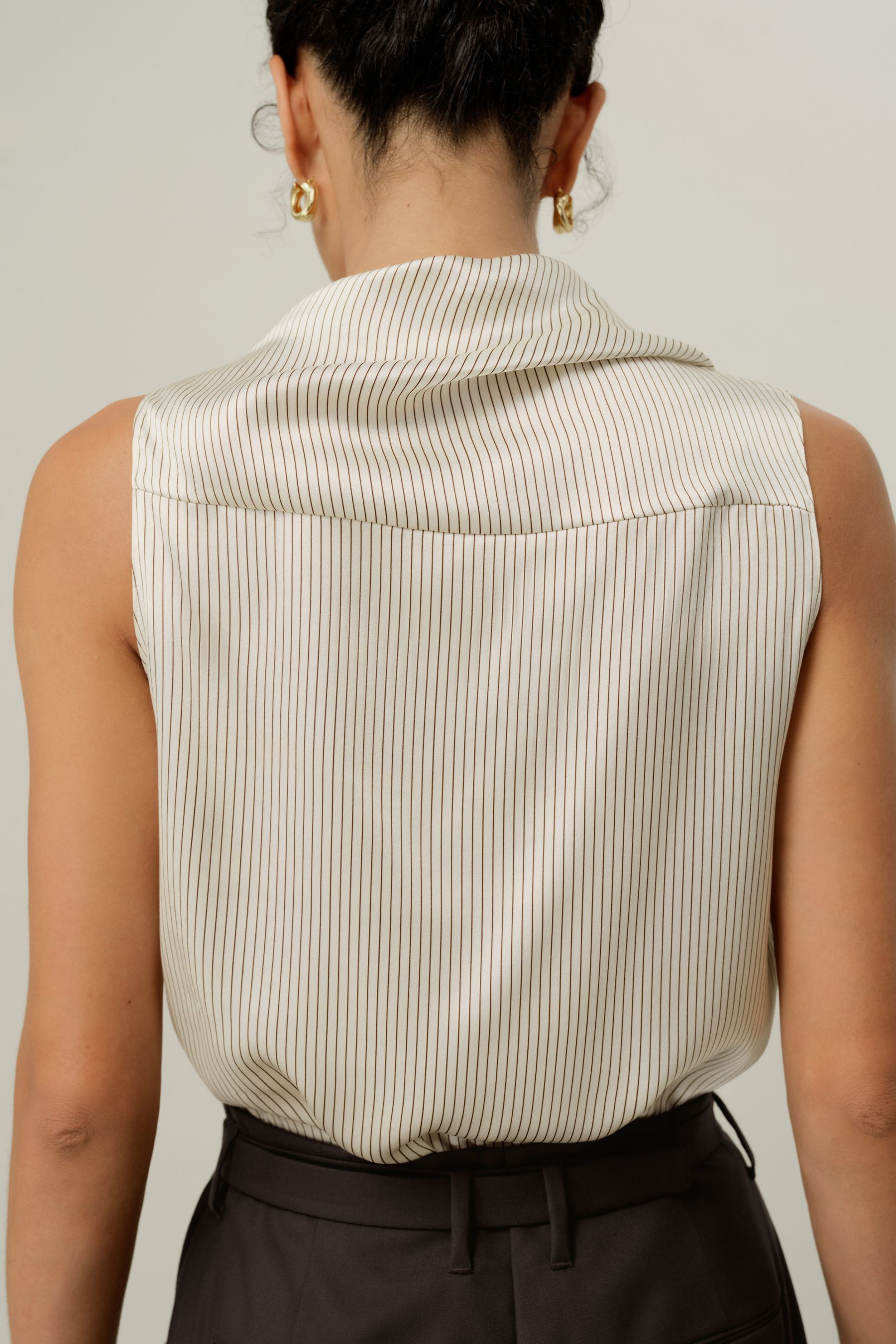 #color_Drifted Mocha