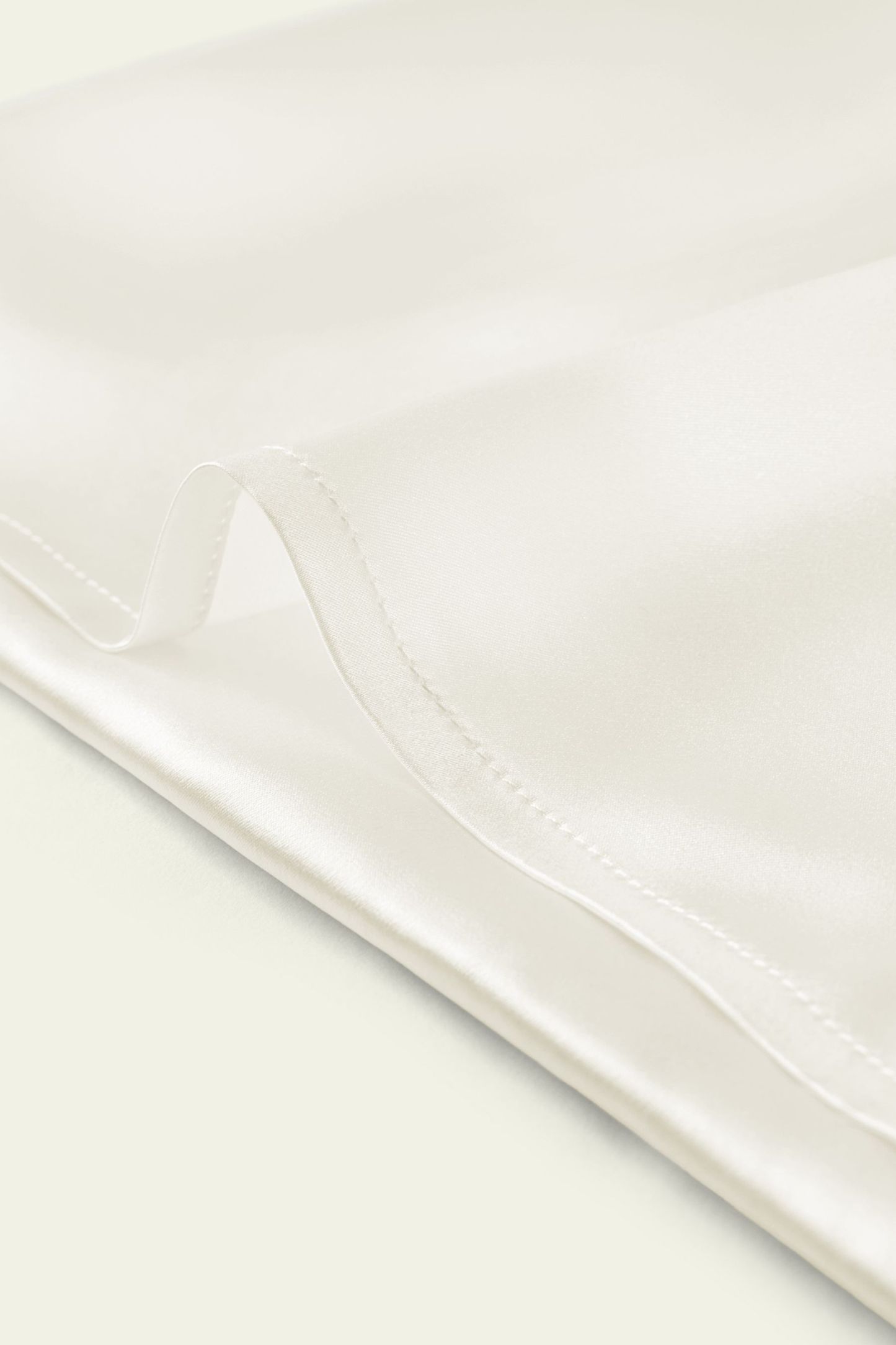 #color_Natural White