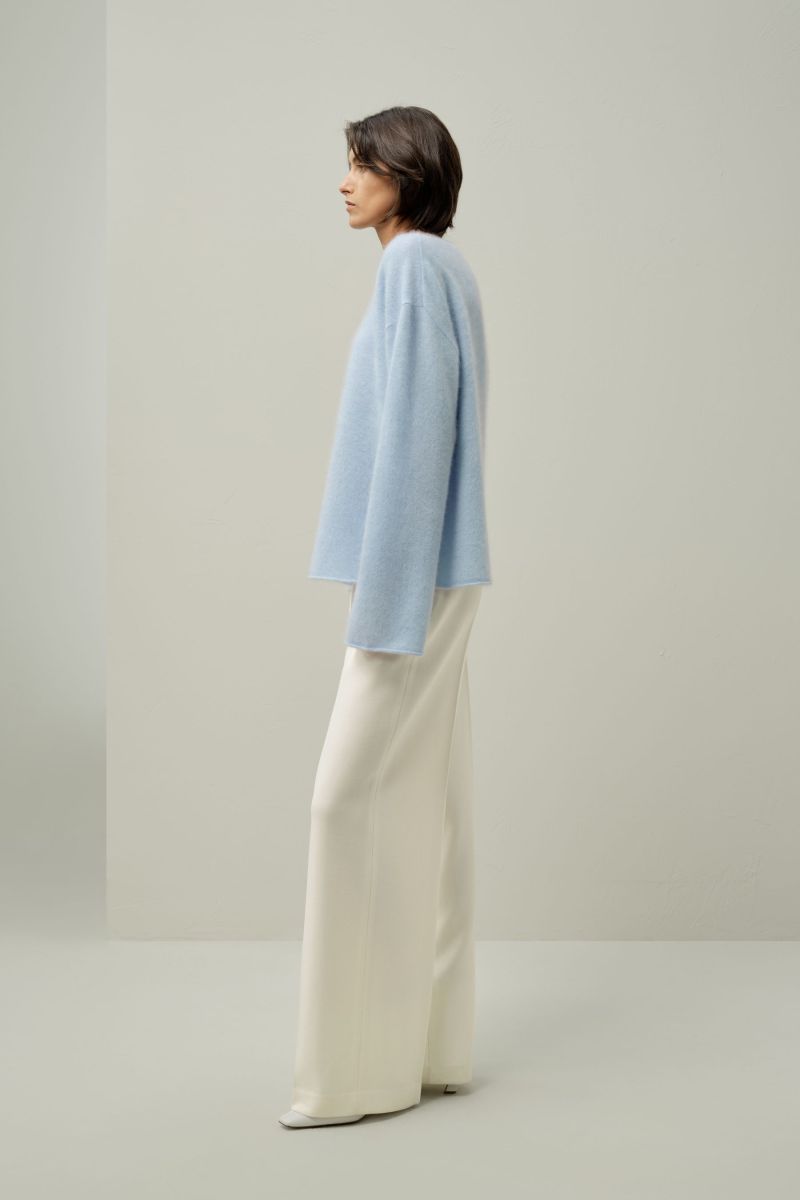 #color_Illusion Blue