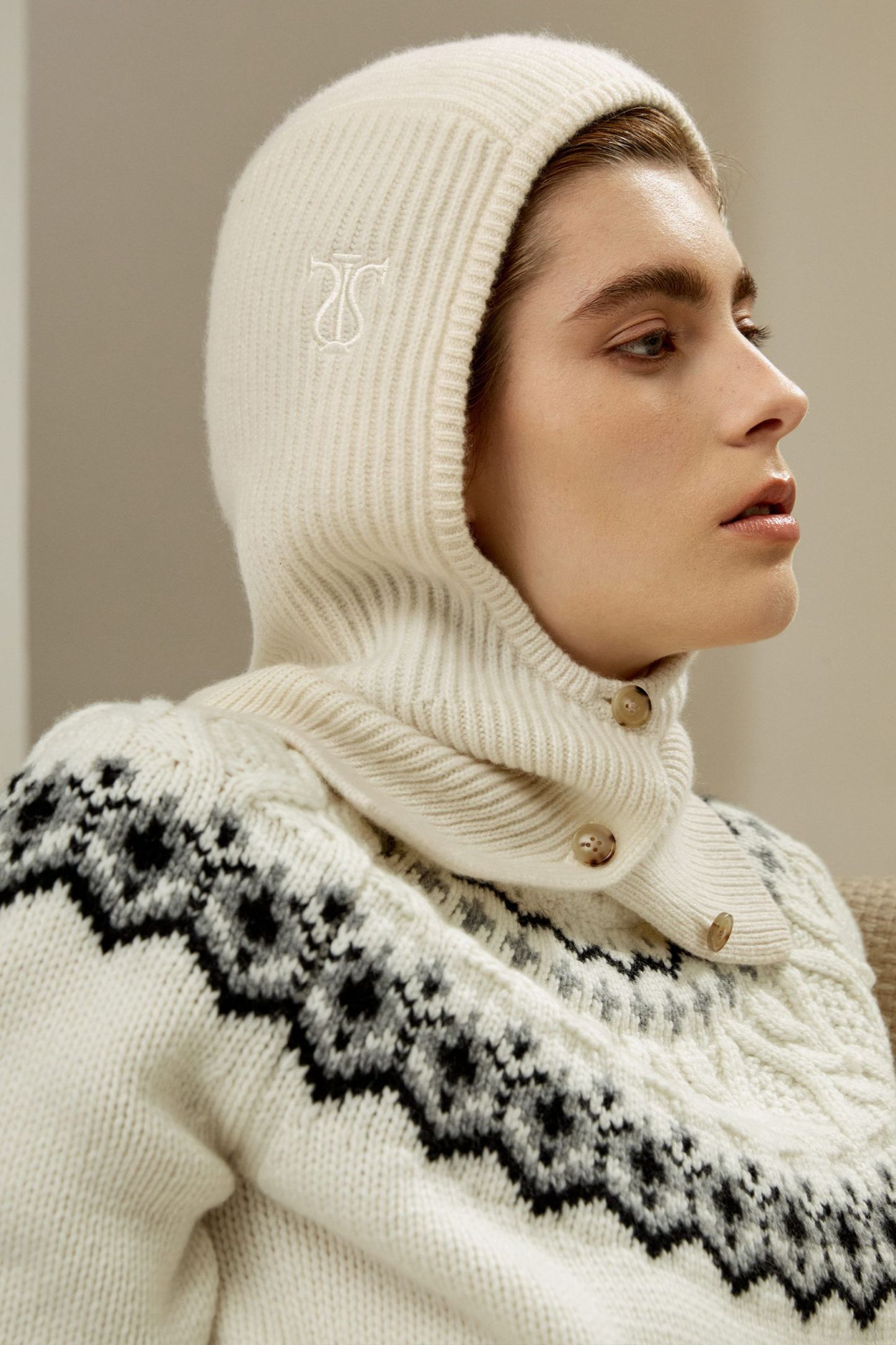 #color_Natural White