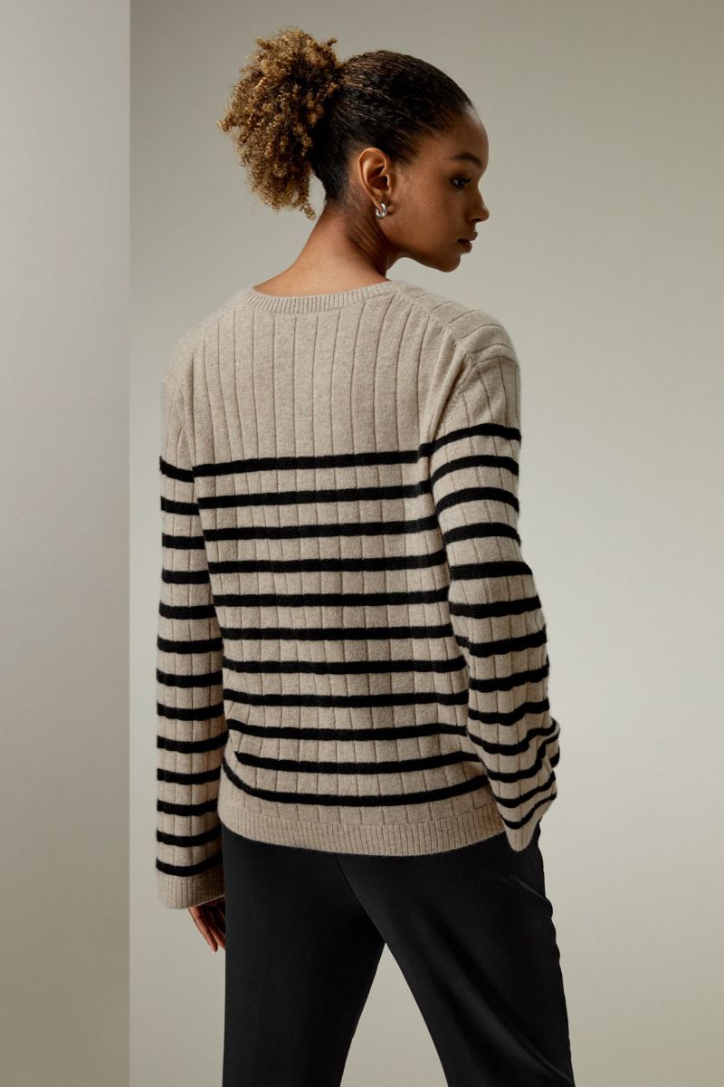 #color_Camel with Black Stripes