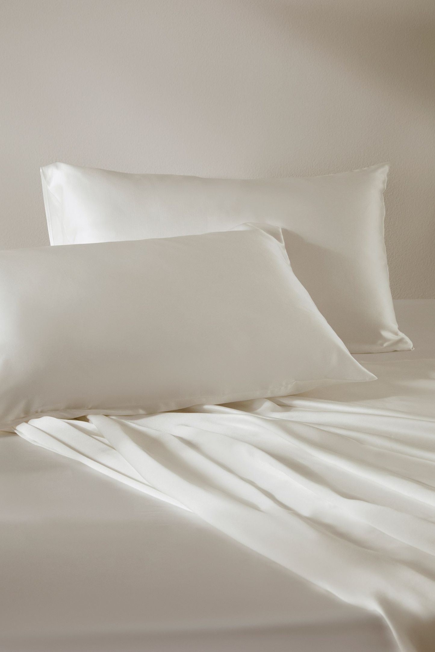 #color_Natural White