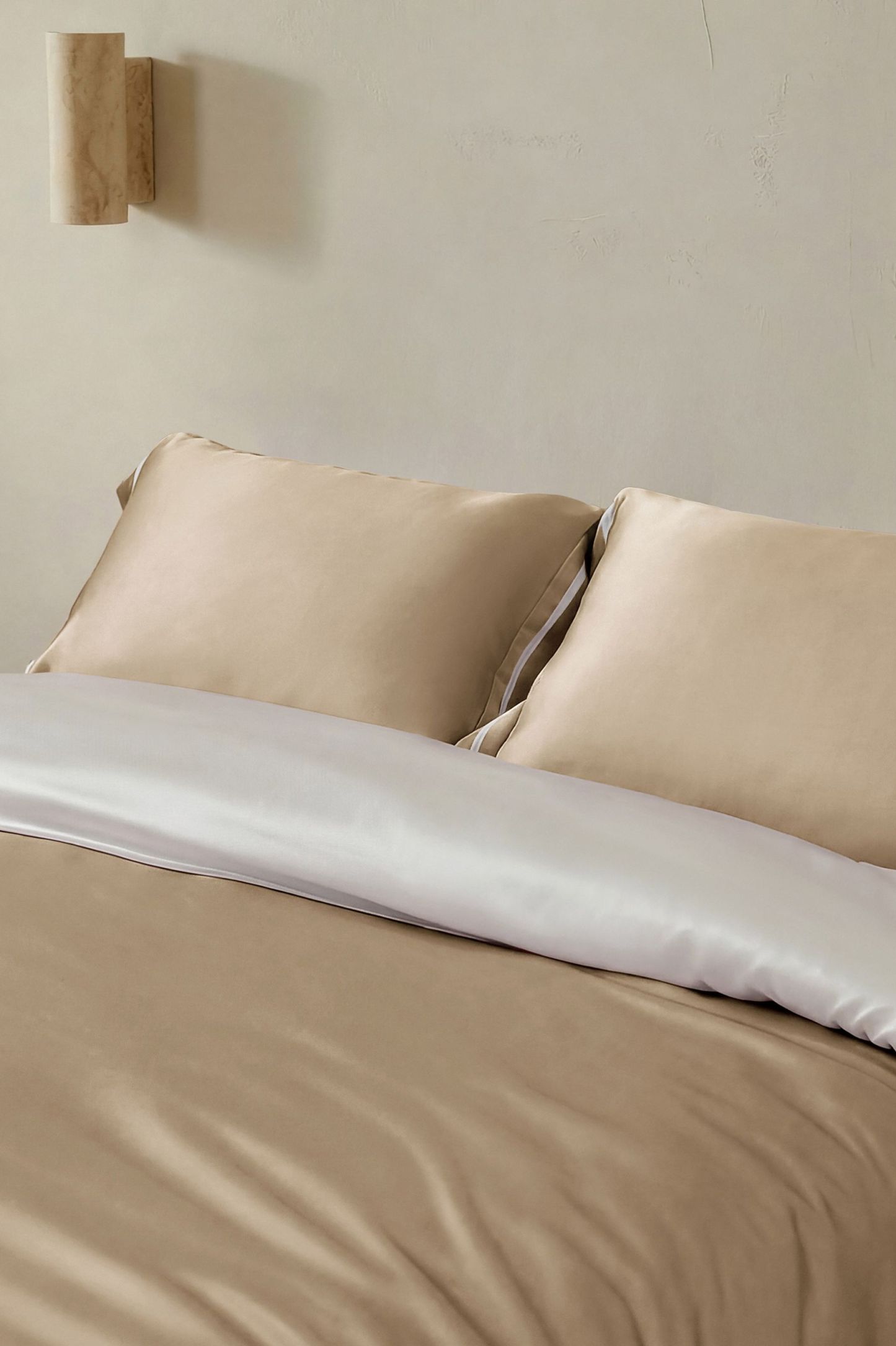 #color_Taupe