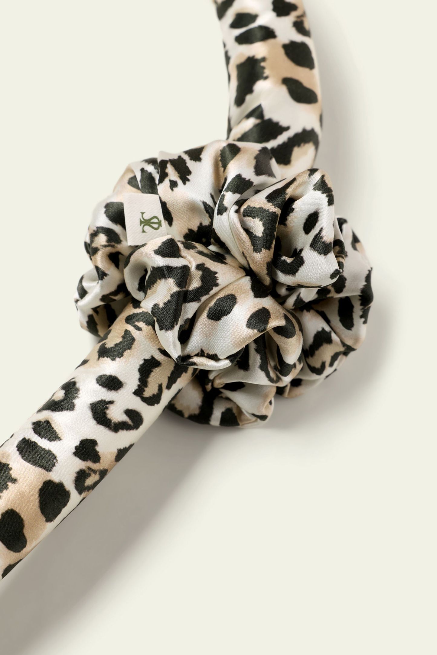 #color_Dawn Leopard