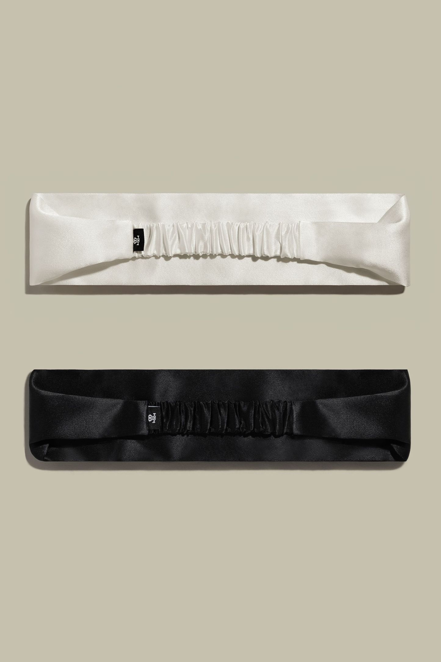 #color_Black+Natural White