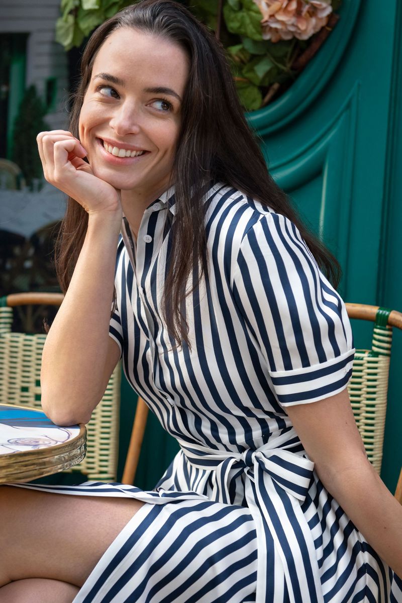 #color_Blue-White-Pinstripes