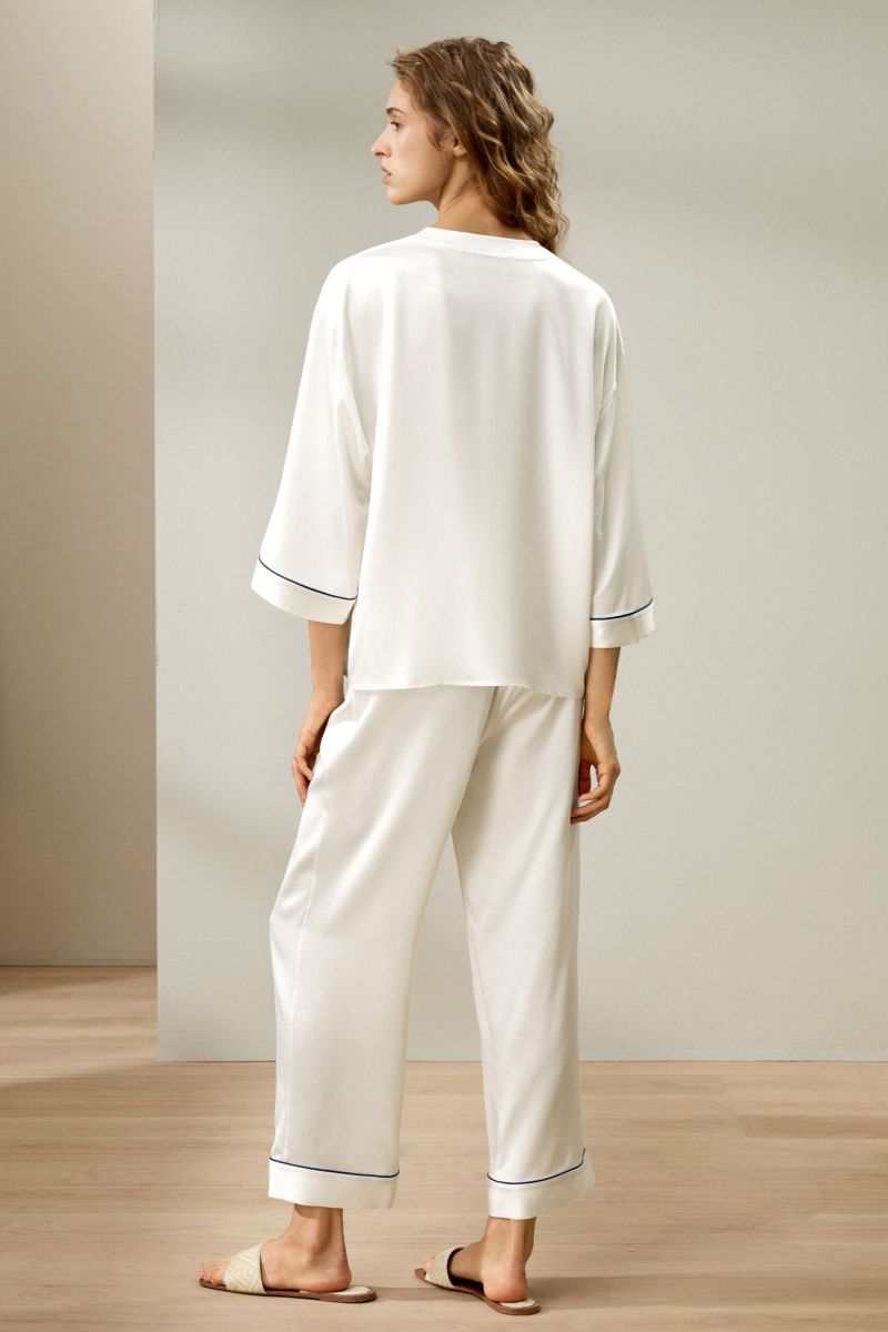 #color_Natural White