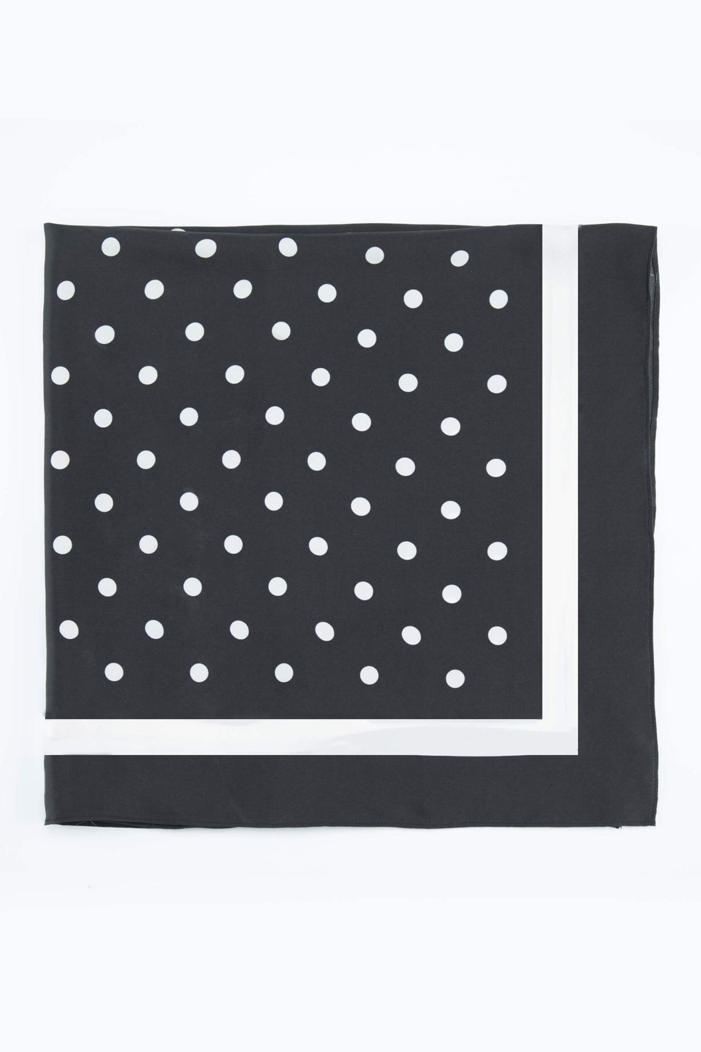 #color_Black Polka Dots