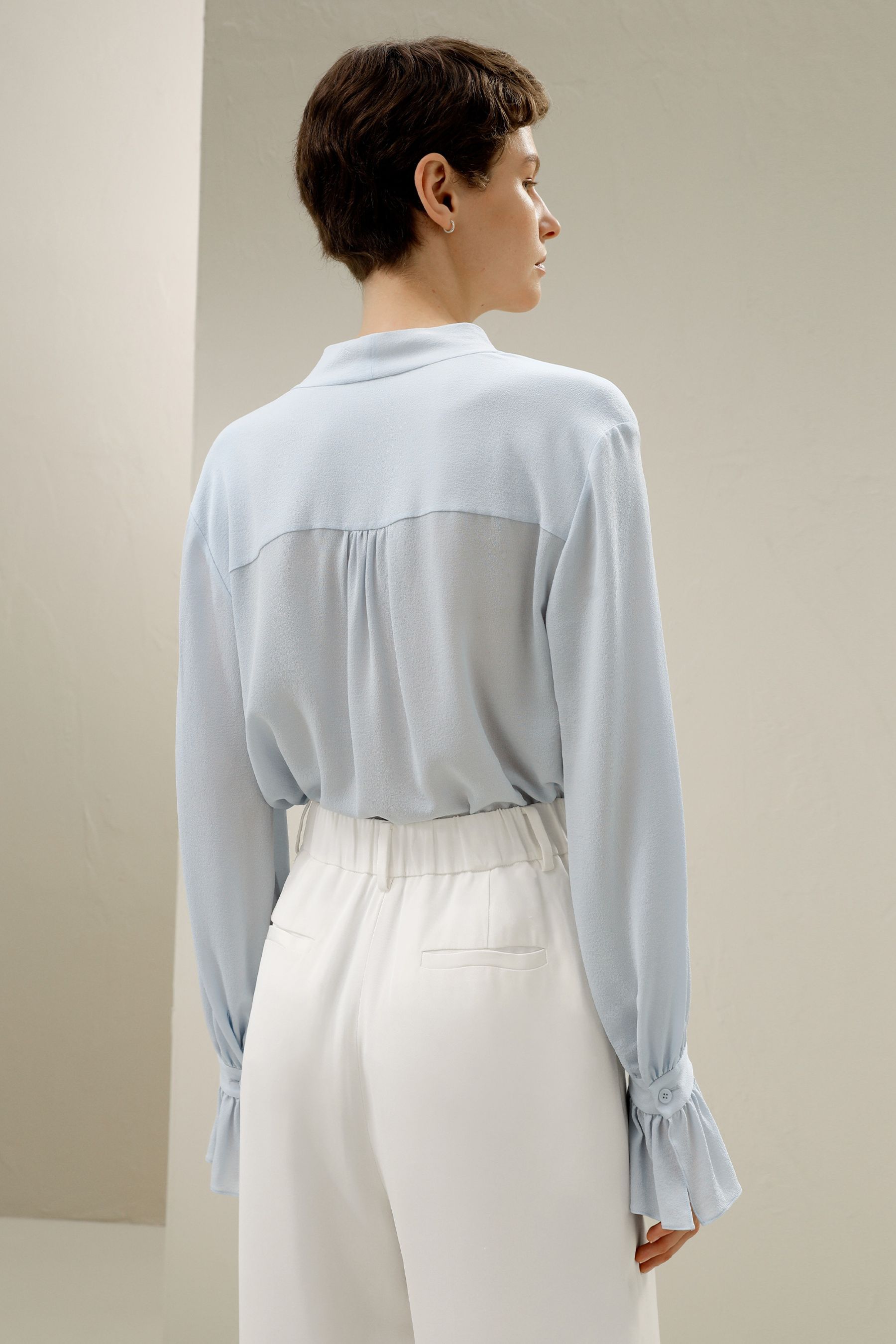 #color_Illusion Blue