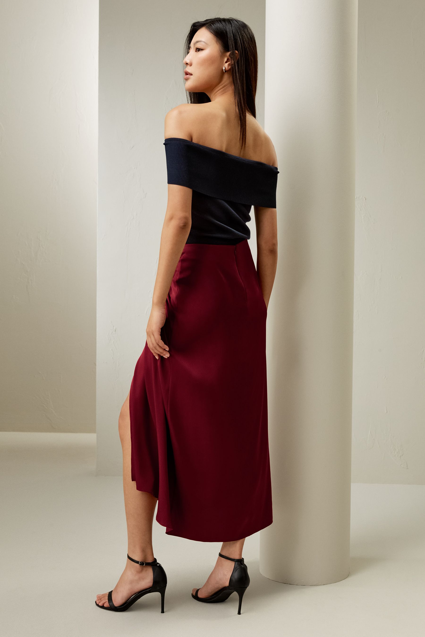 #color_Oxblood