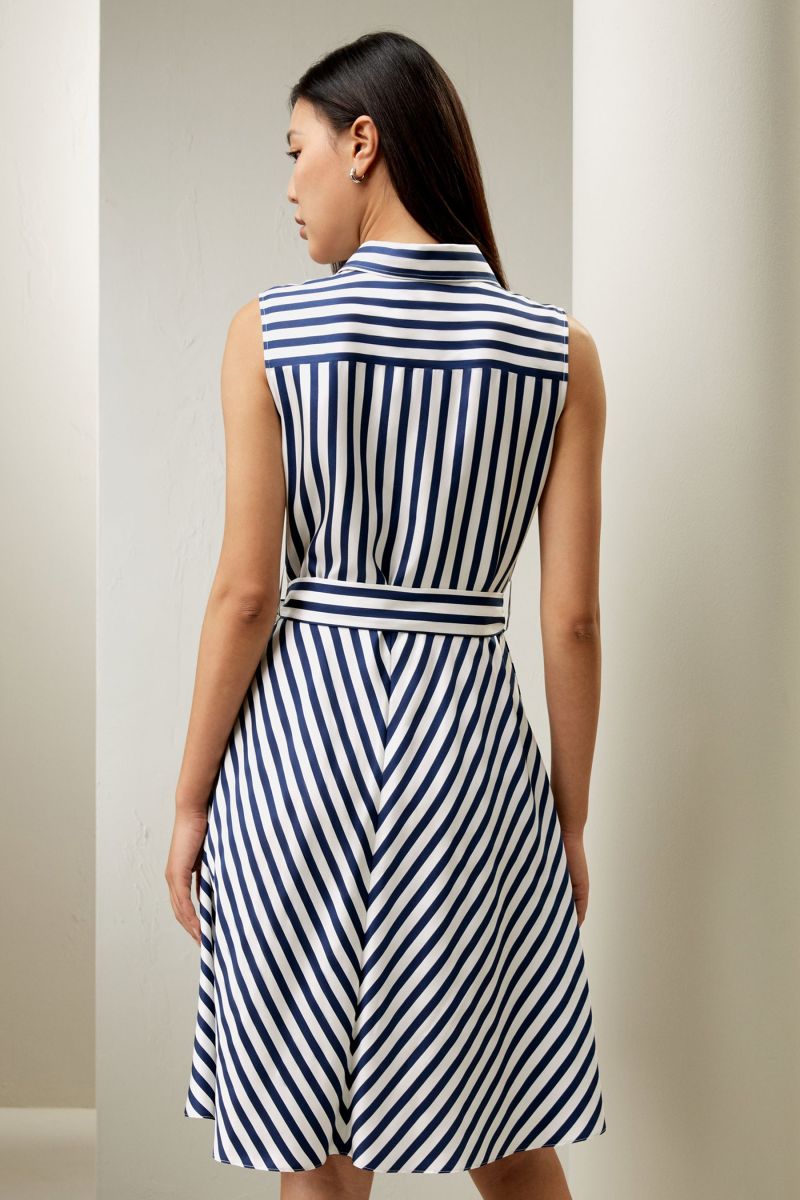 #color_Blue-White-Pinstripes