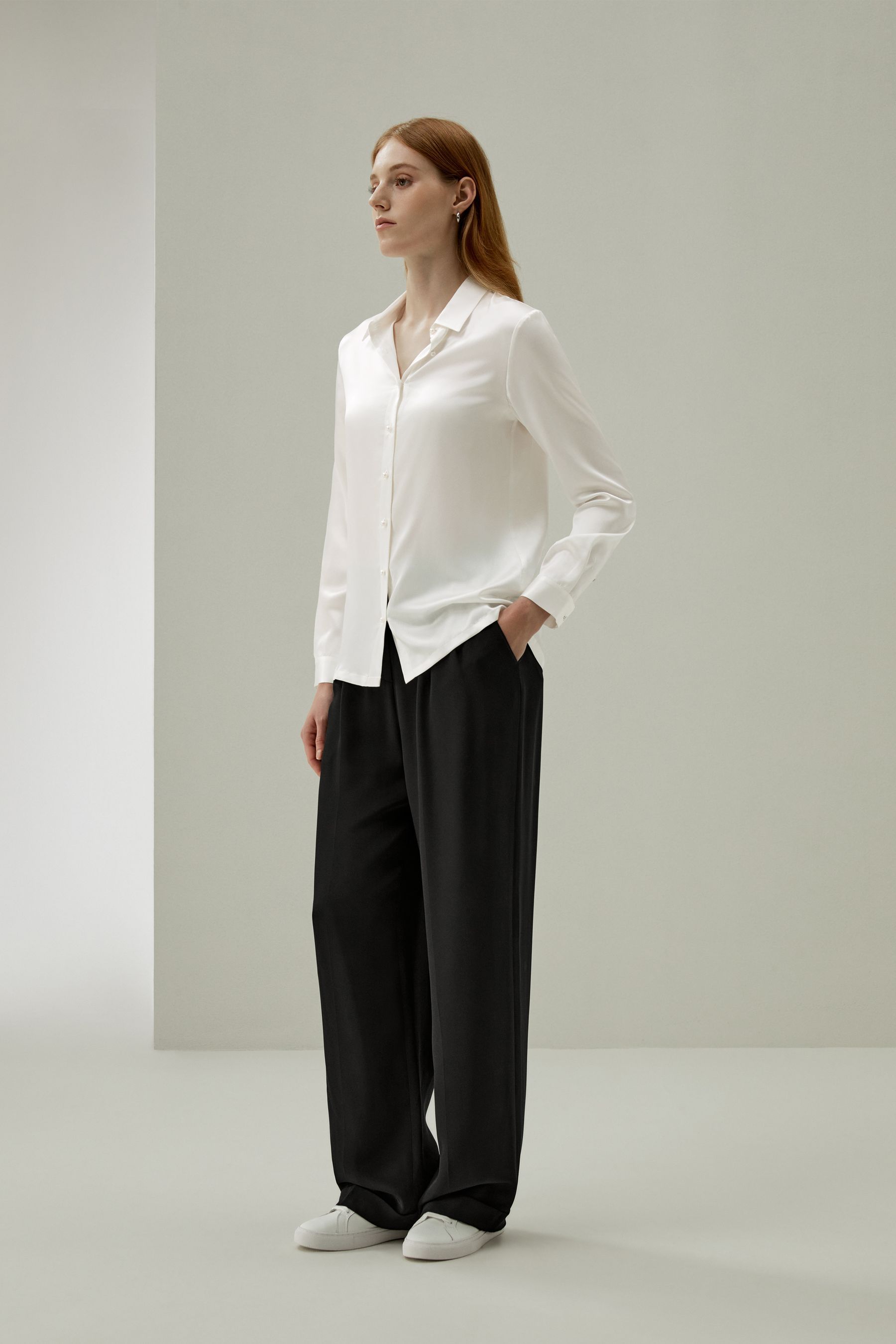 #color_Natural White