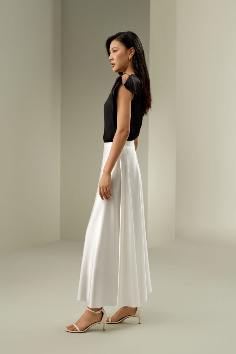 #color_Natural White