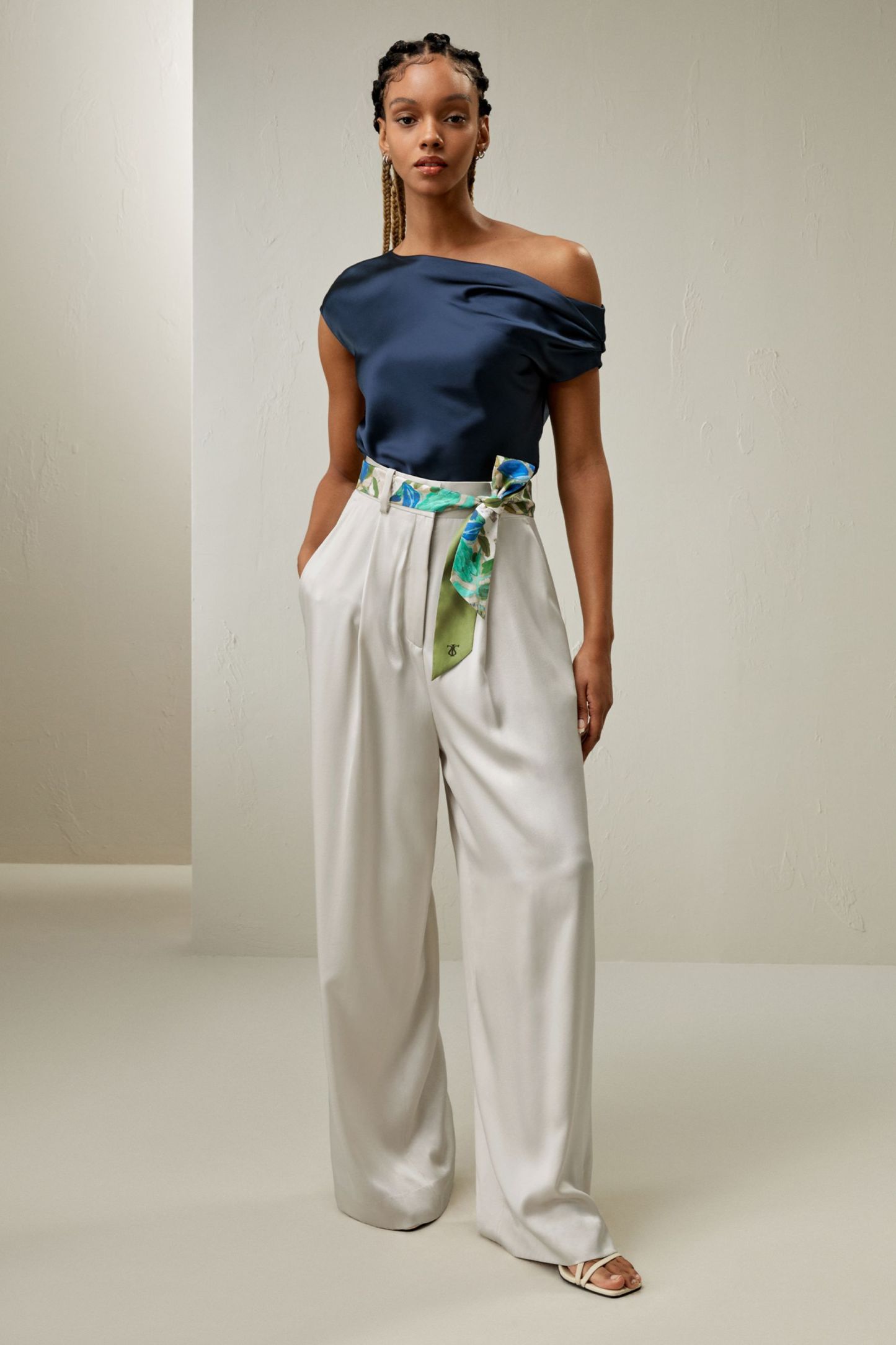 #color_Oil Painting Floral Pattern