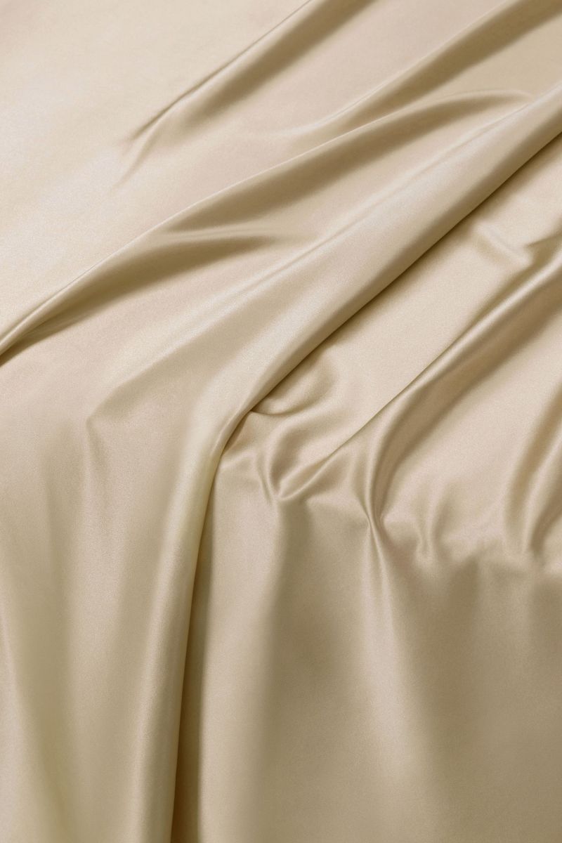 #color_Taupe