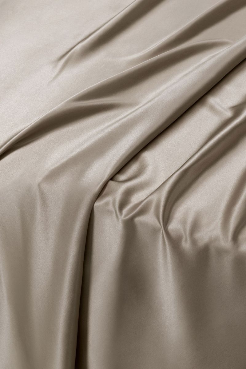 #color_Silvergray