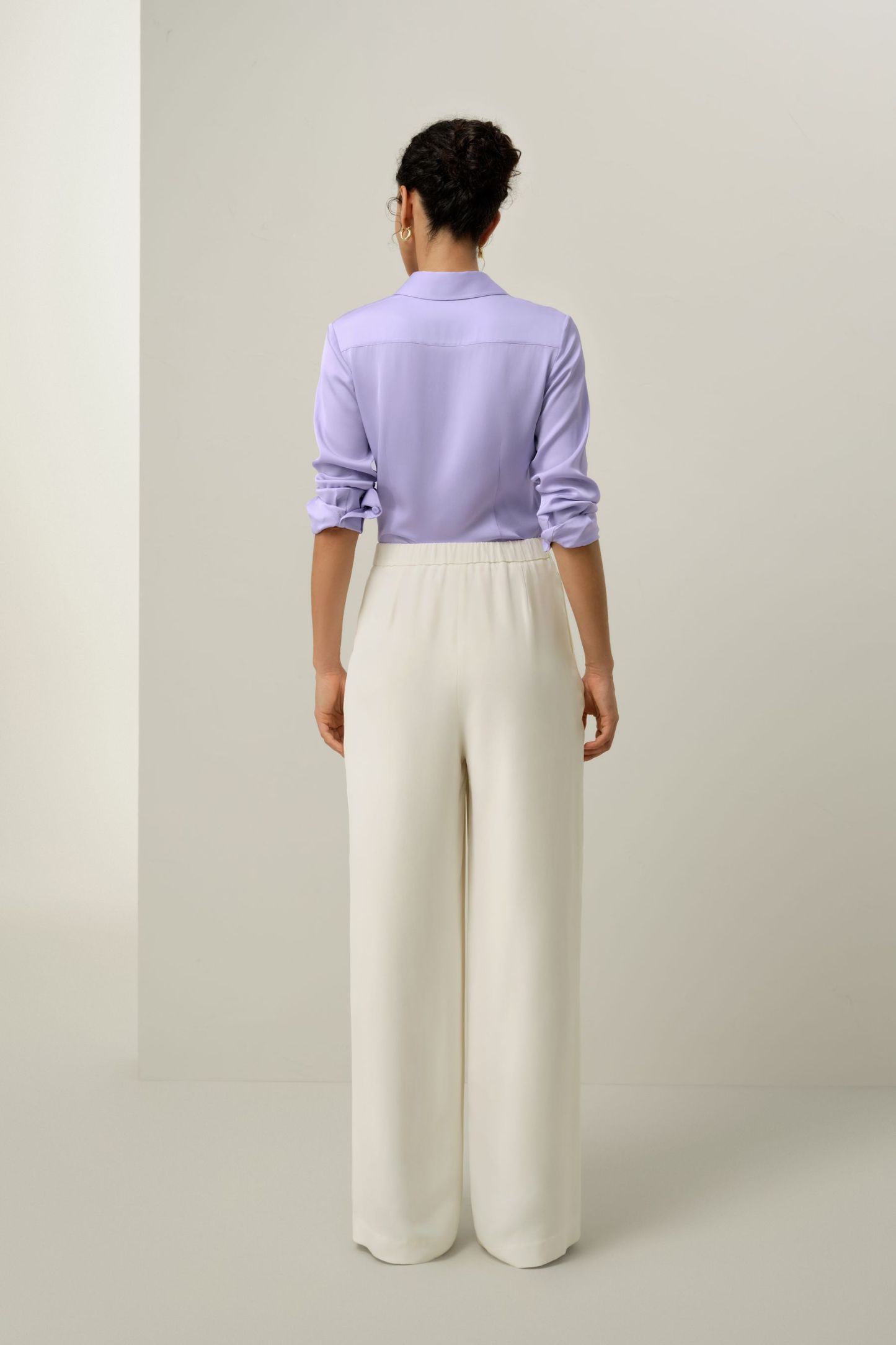 #color_Natural White