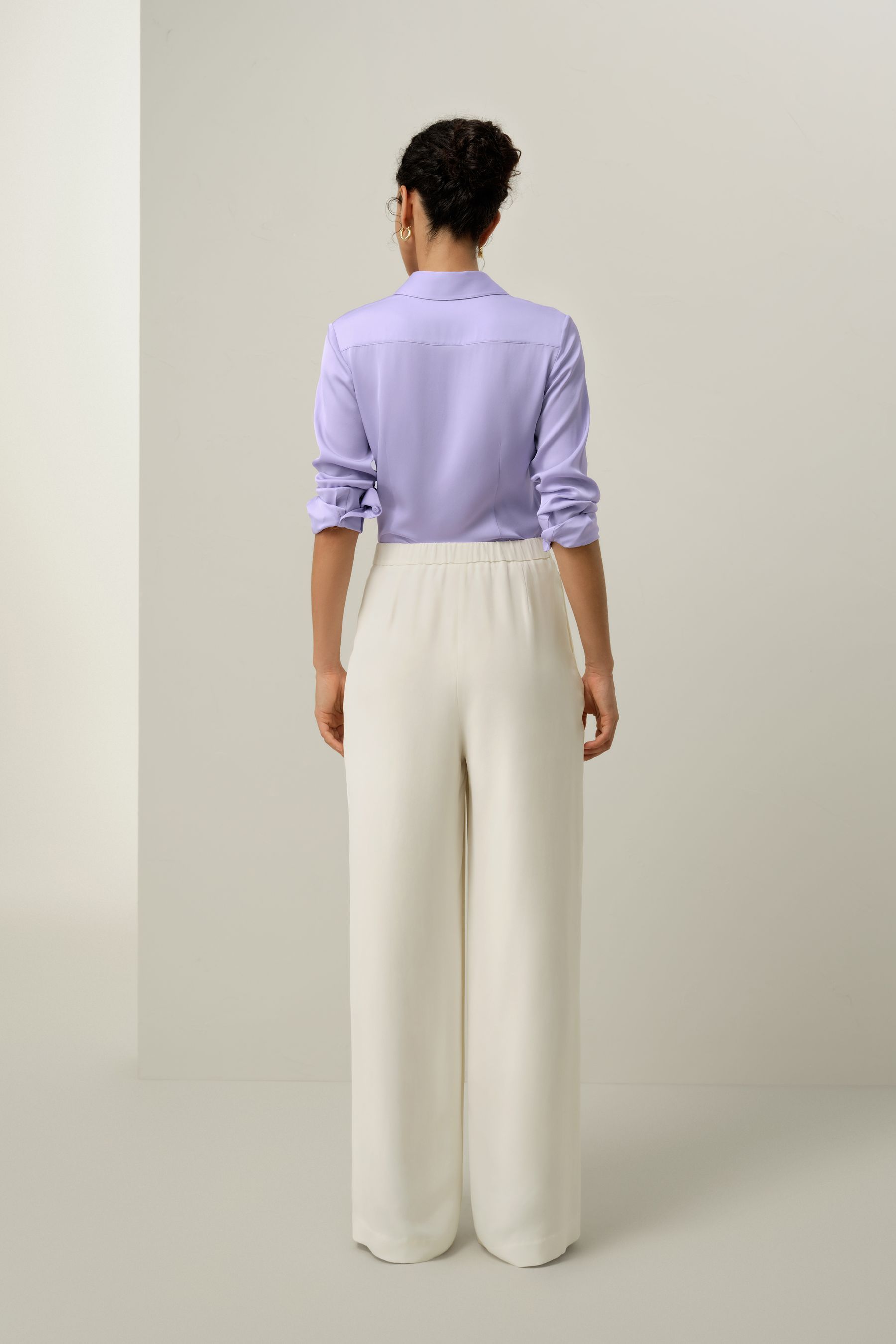 #color_Natural White