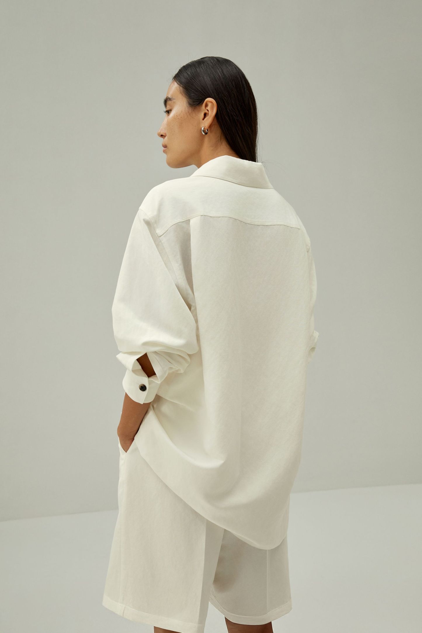 #color_Natural White