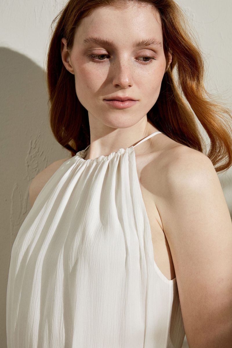 #color_Natural White