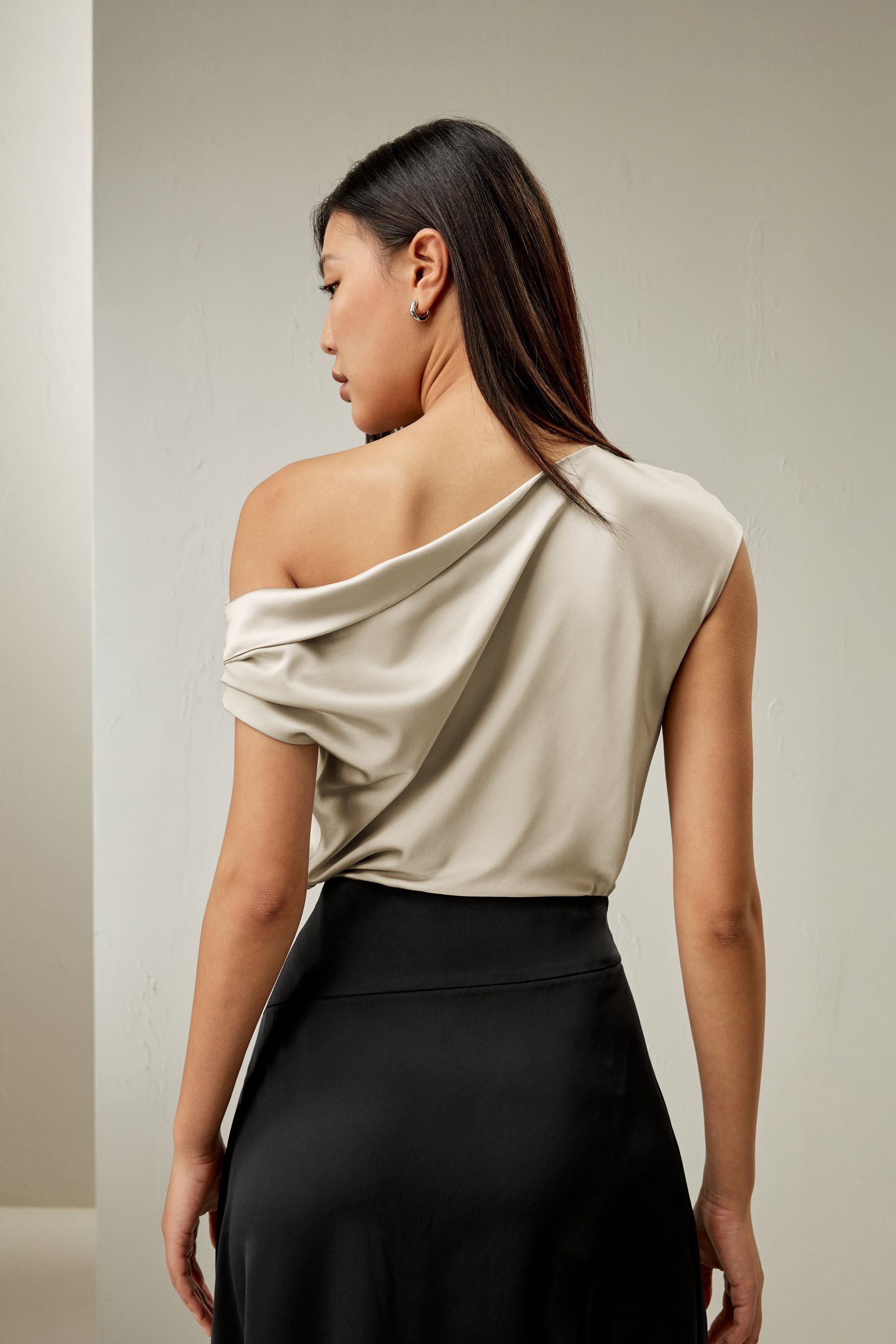 #color_Light Apricot