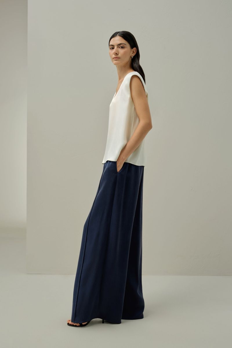 #color_Natural White