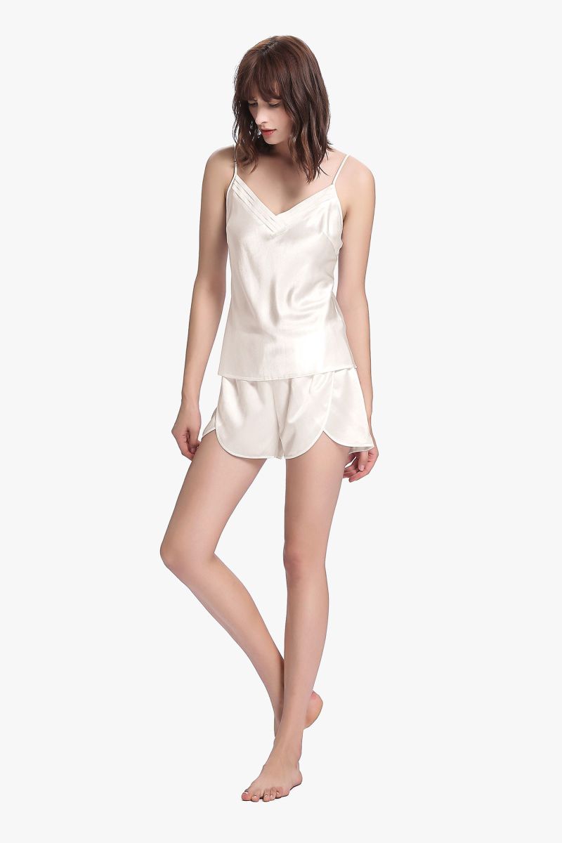 #color_Natural White