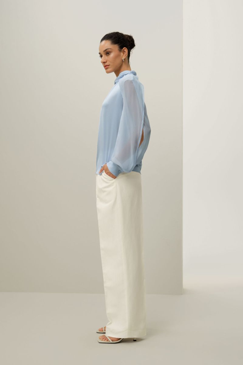 #color_Illusion Blue