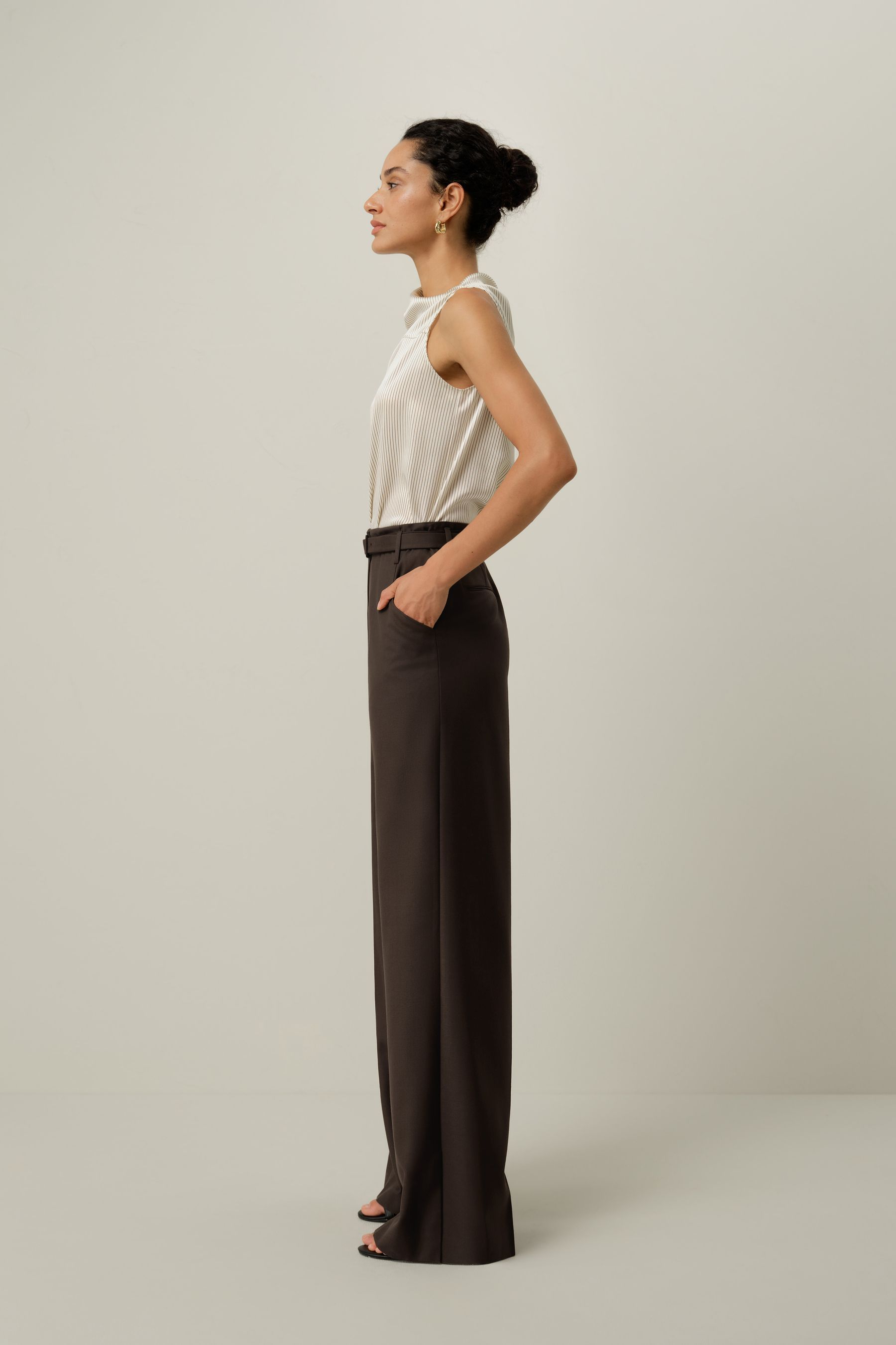 #color_Drifted Mocha