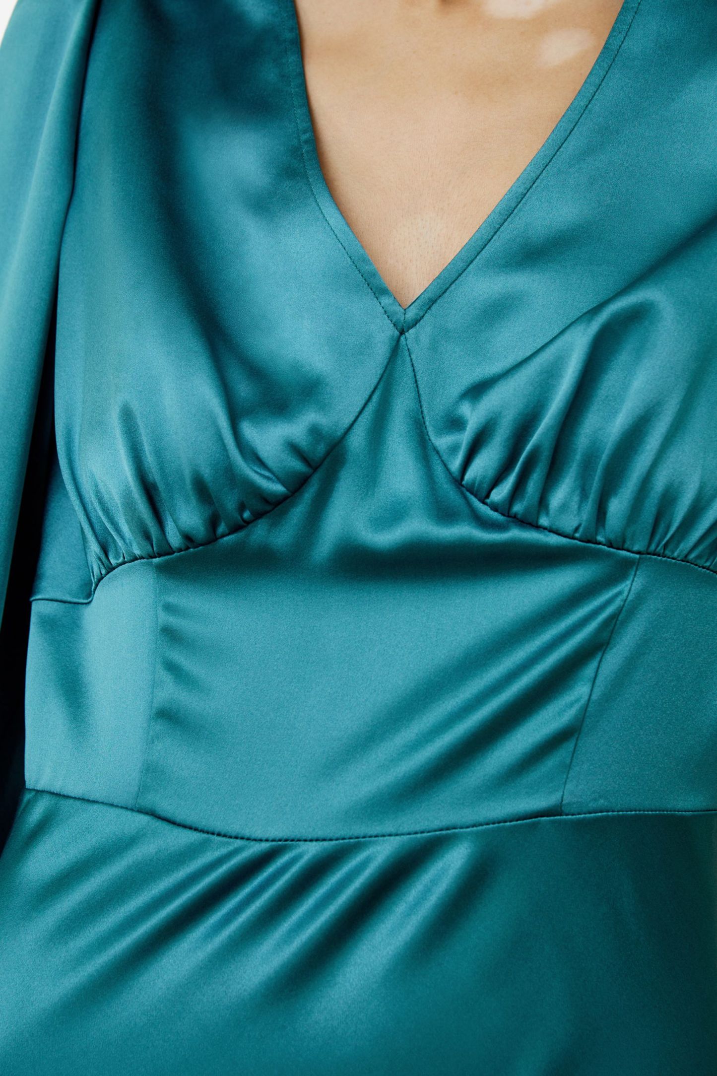 #color_Adriatic Blue