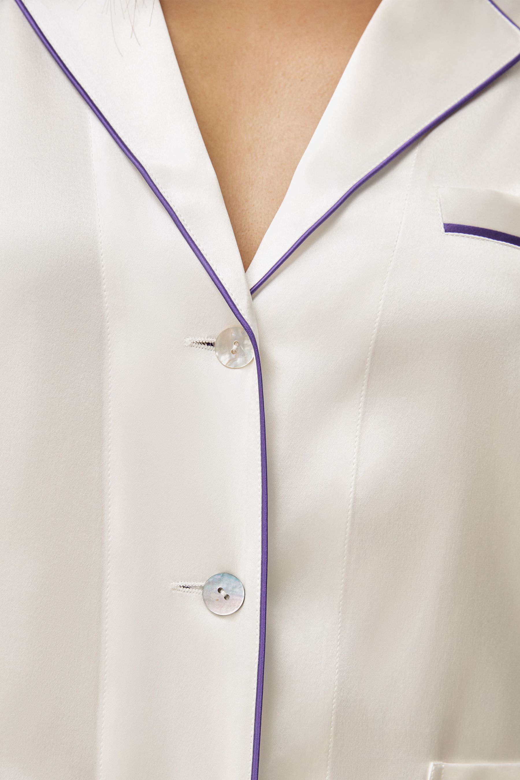 #color_Natural White