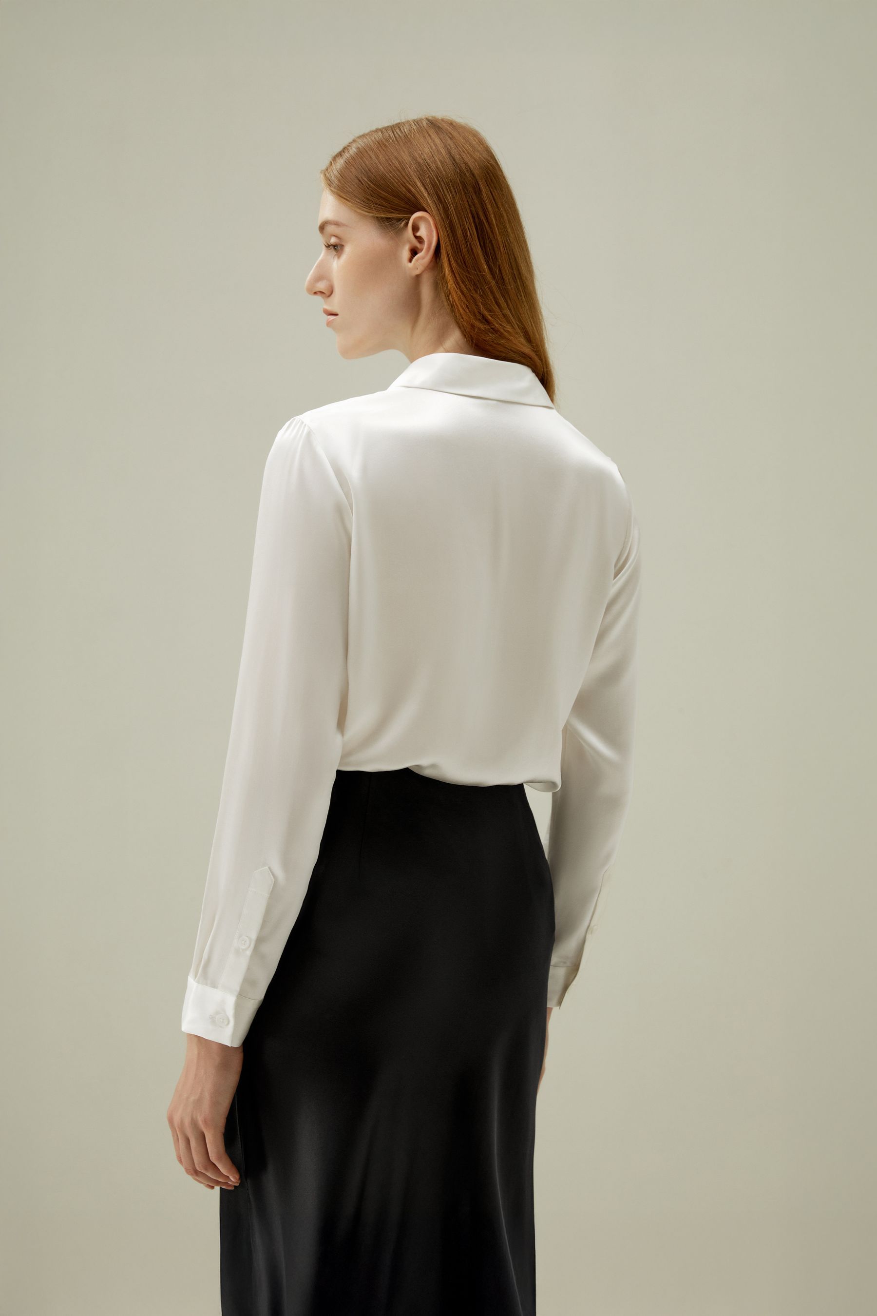 #color_Natural White