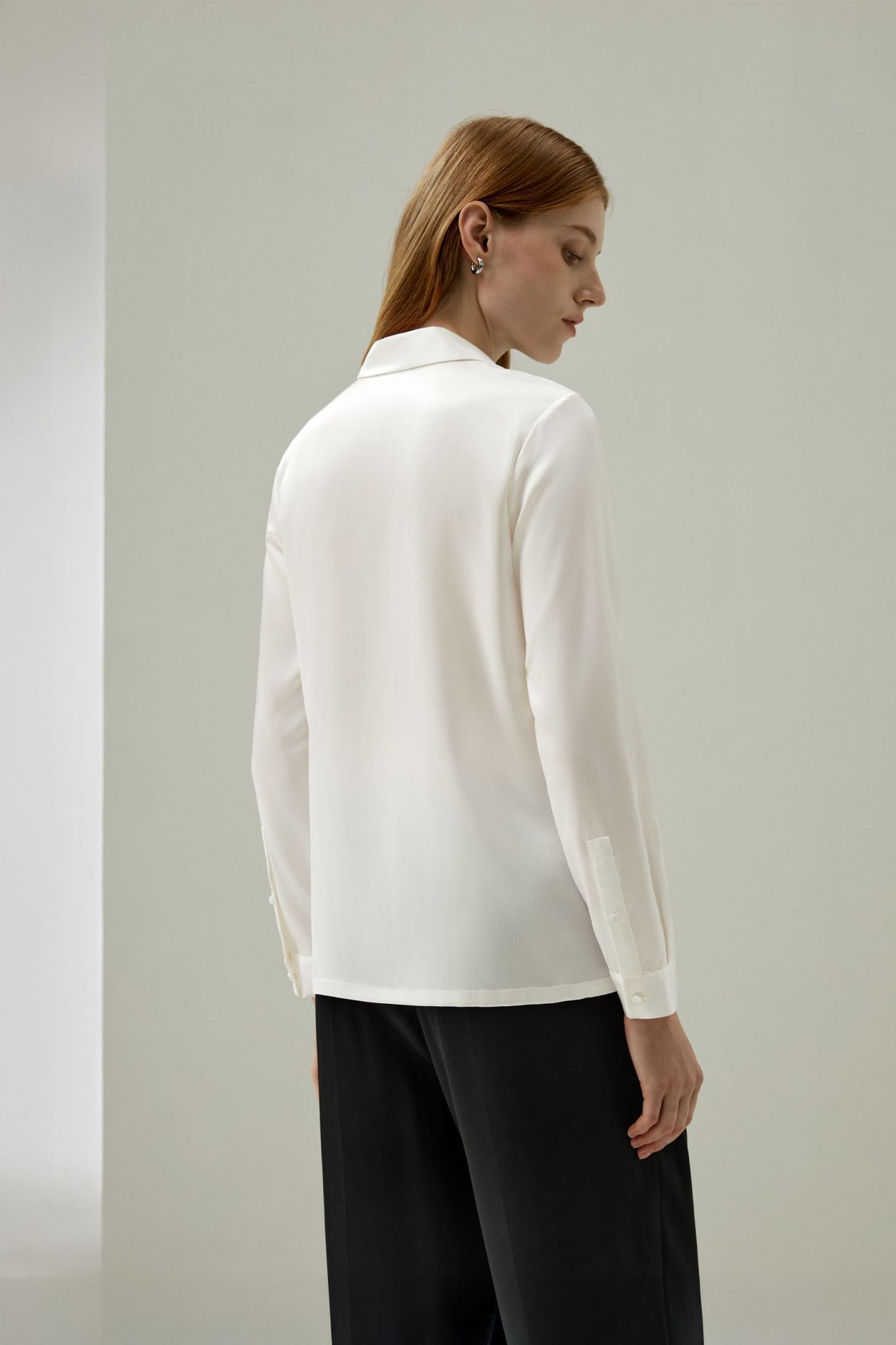 #color_Natural White