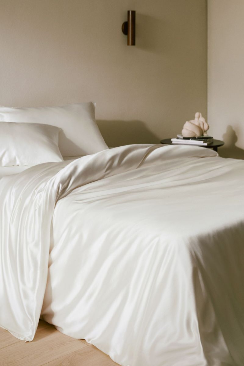 #color_Natural White