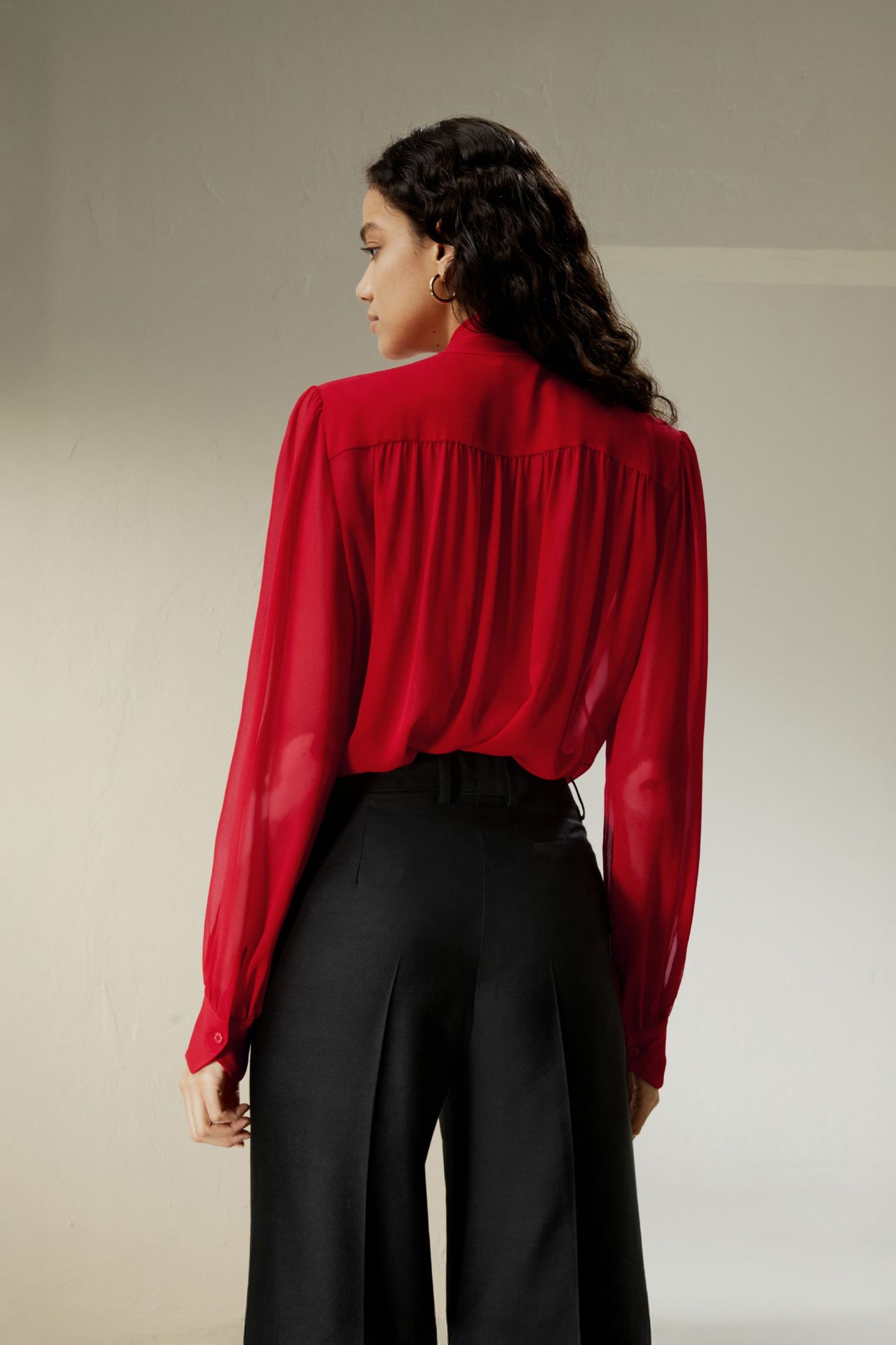 #color_Pomegranate Red