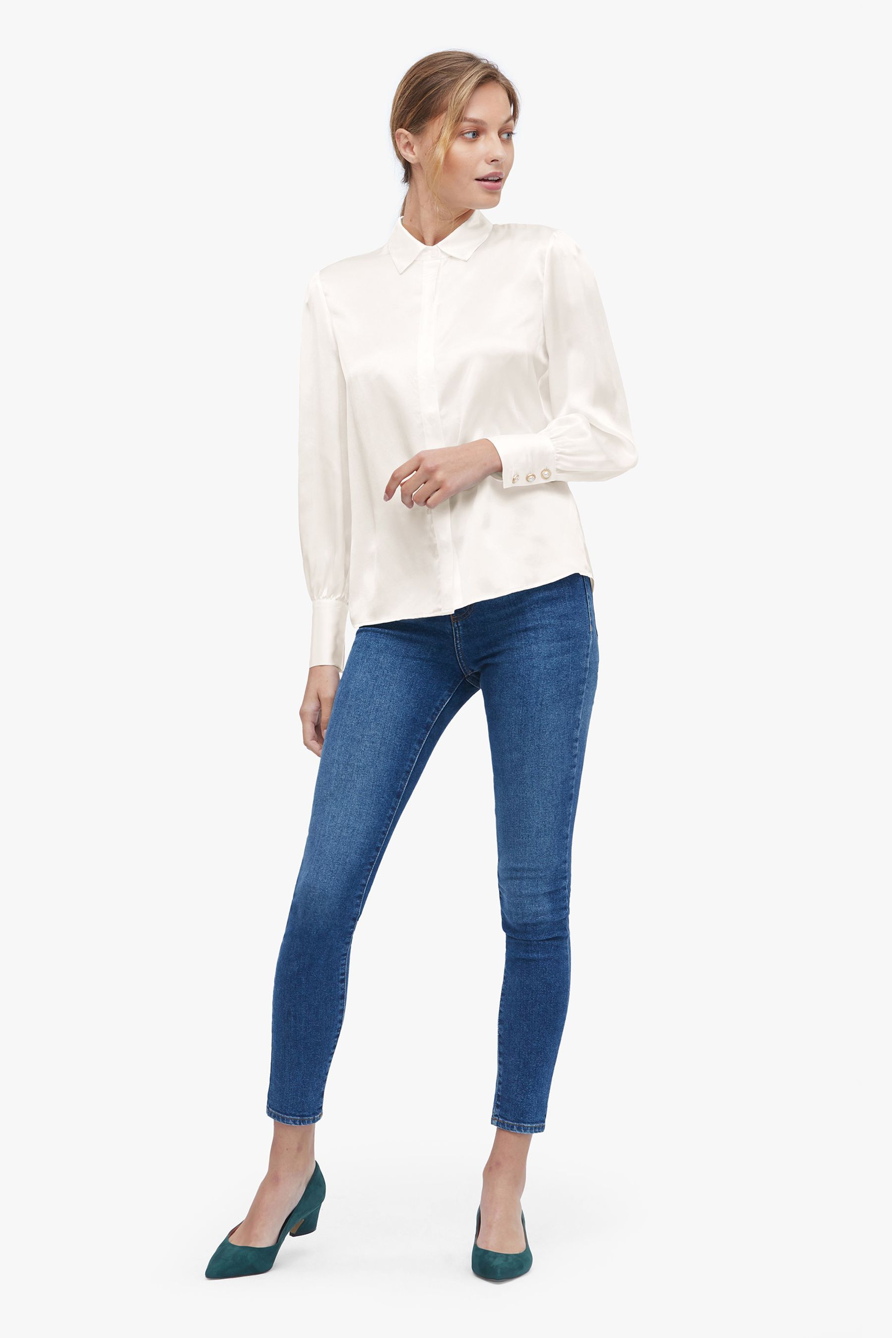 #color_Natural White