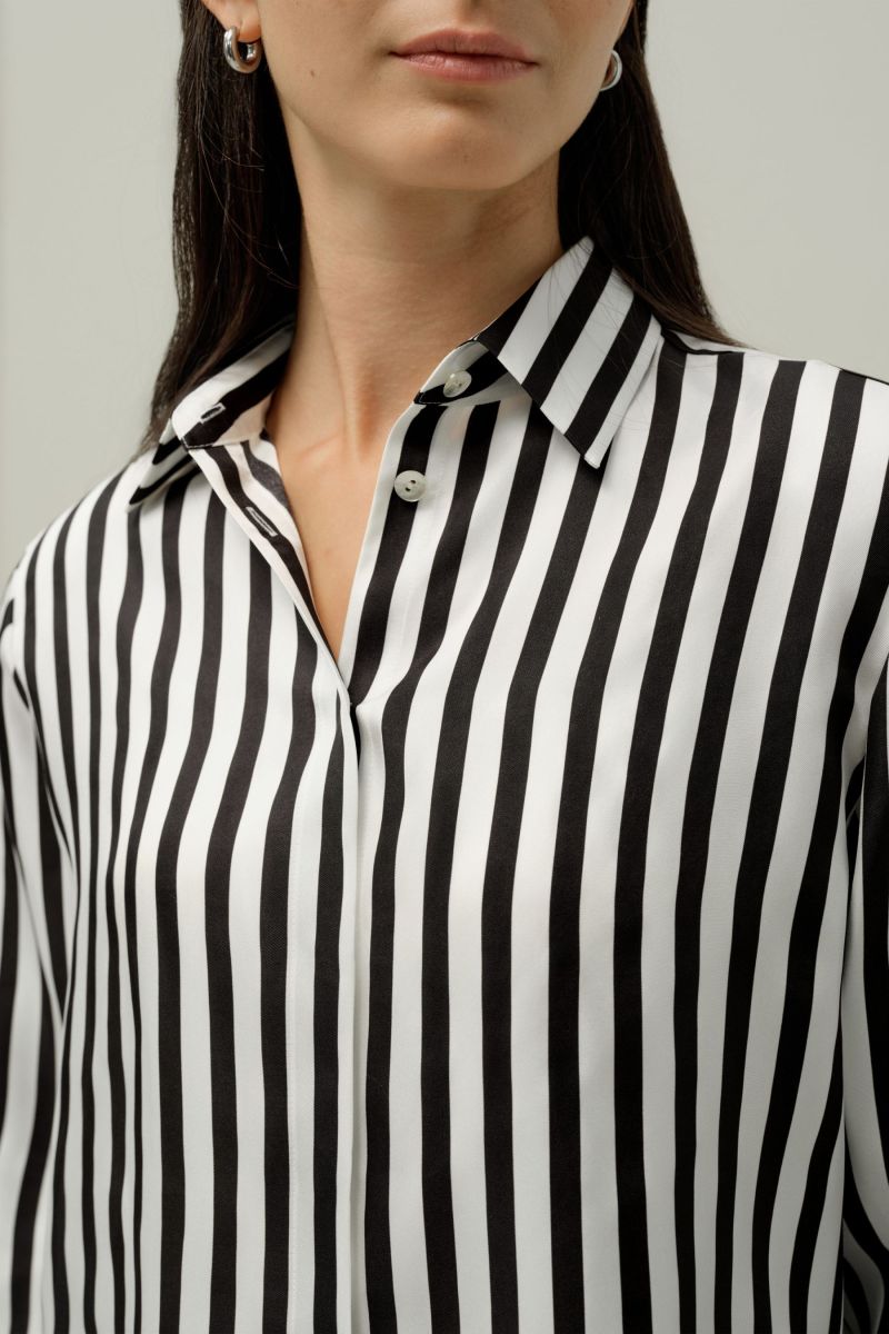 #color_Black-White Pinstripes