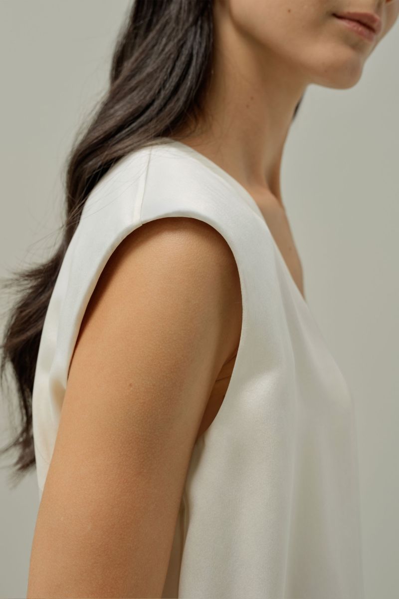 #color_Natural White