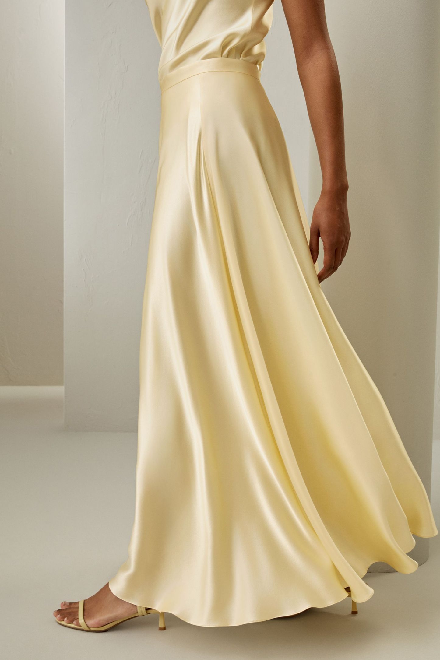 #color_LILYáUREA? Undyed Natural Golden