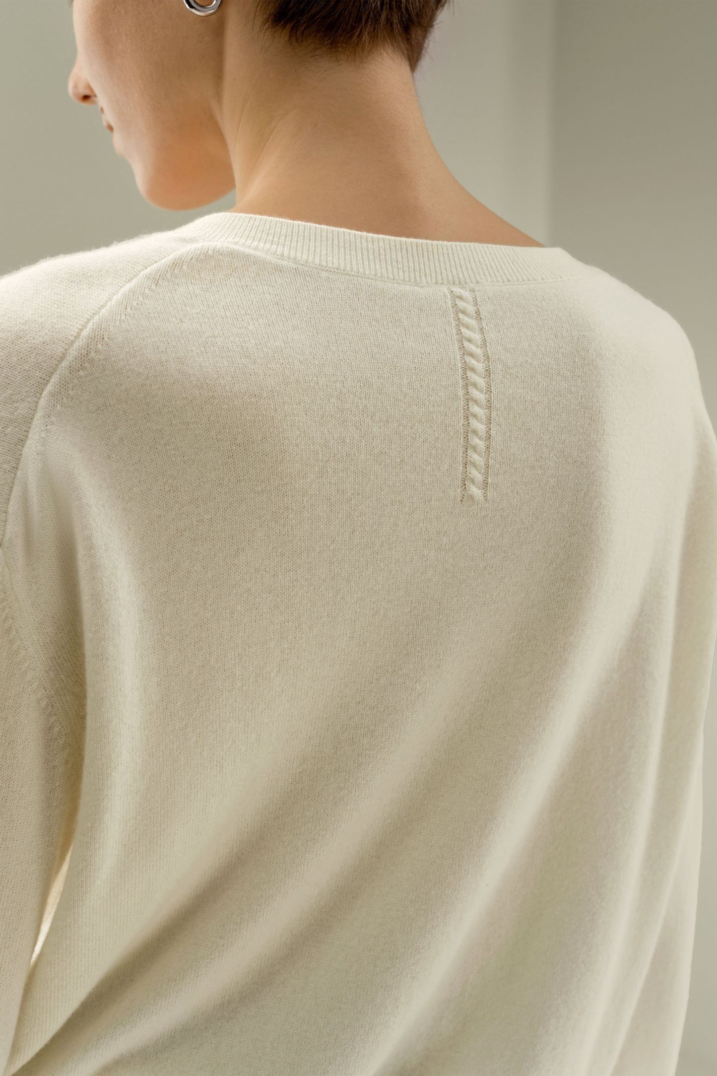 #color_Natural White